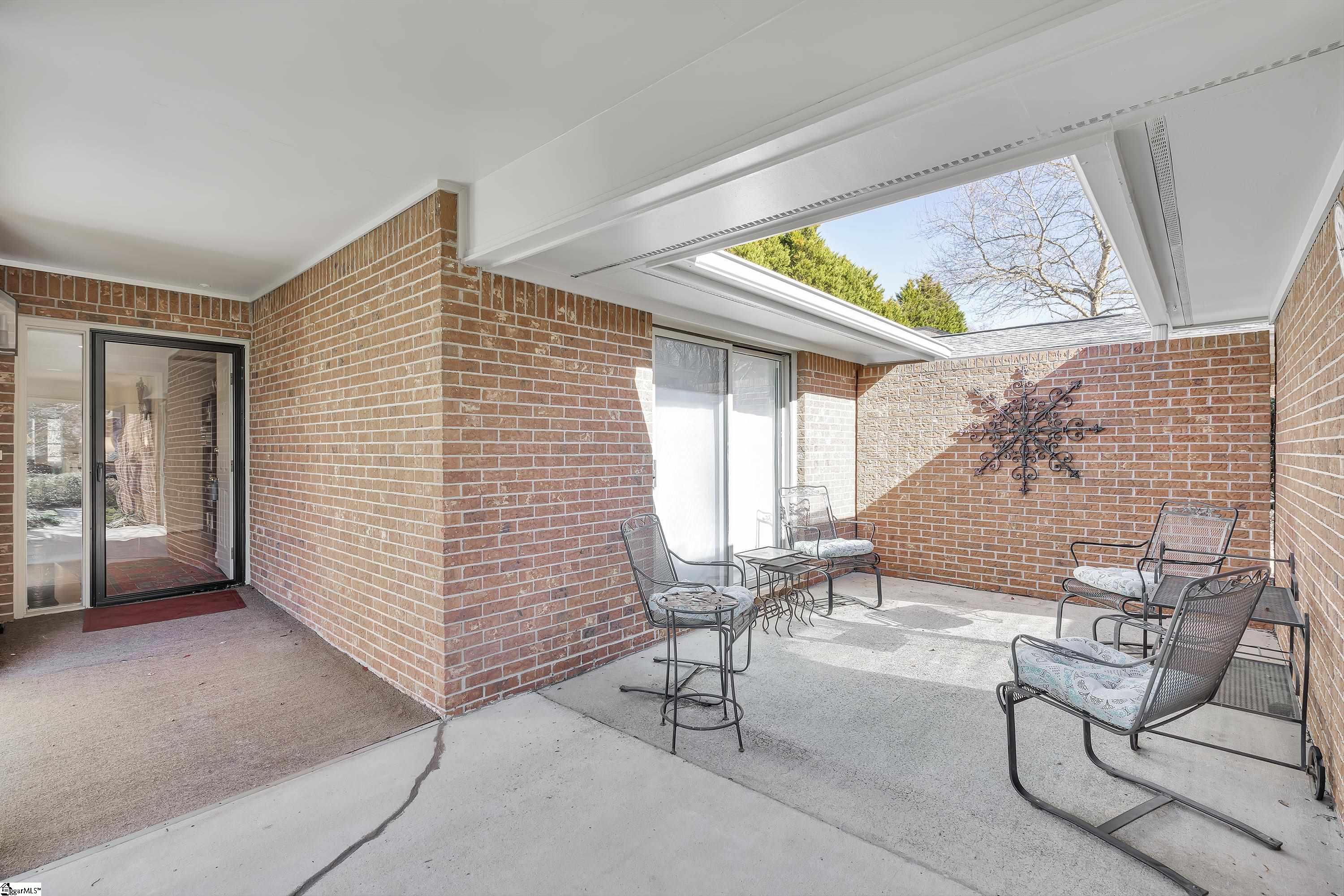 207 Sandpiper Way