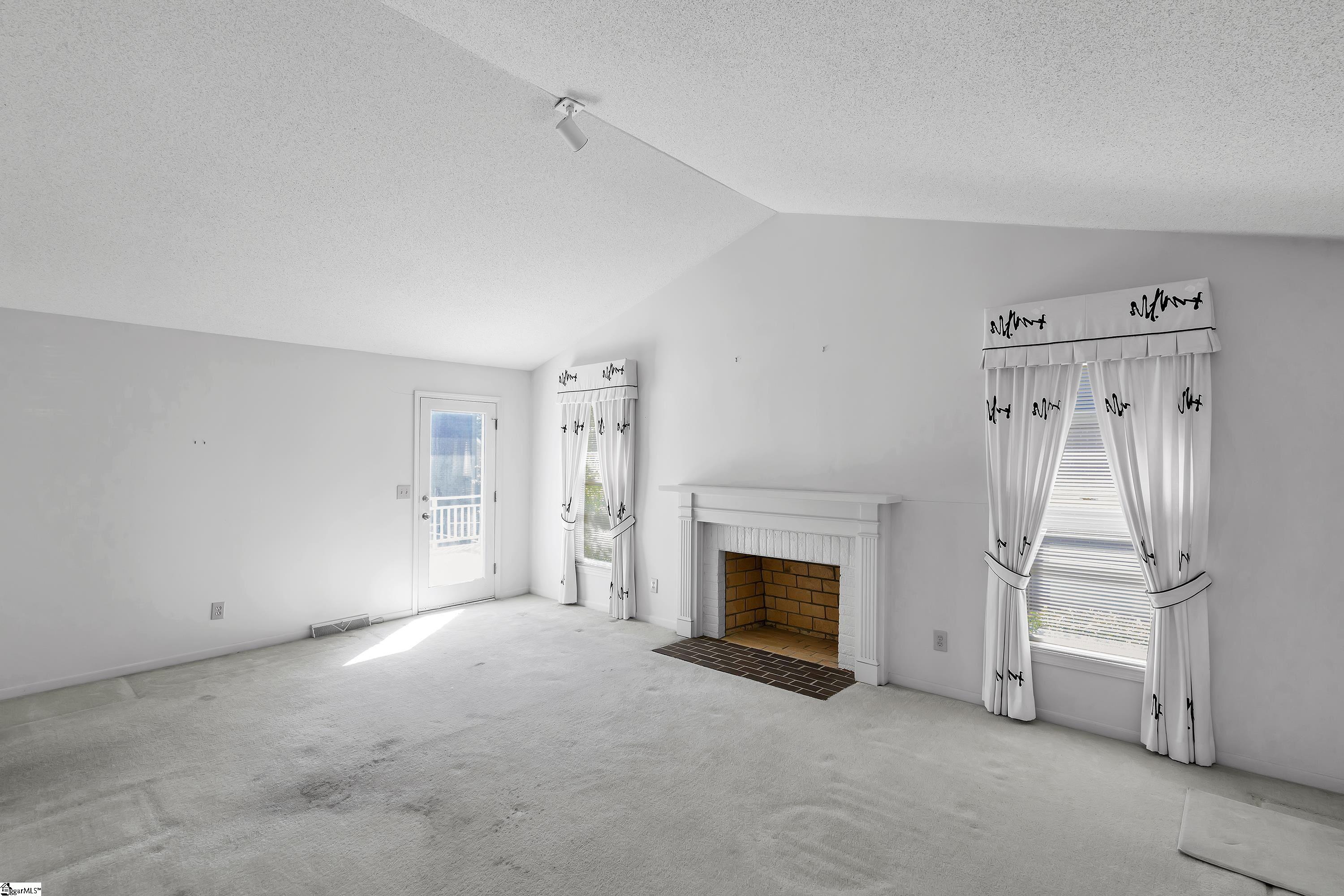 12 Tamburlaine Court