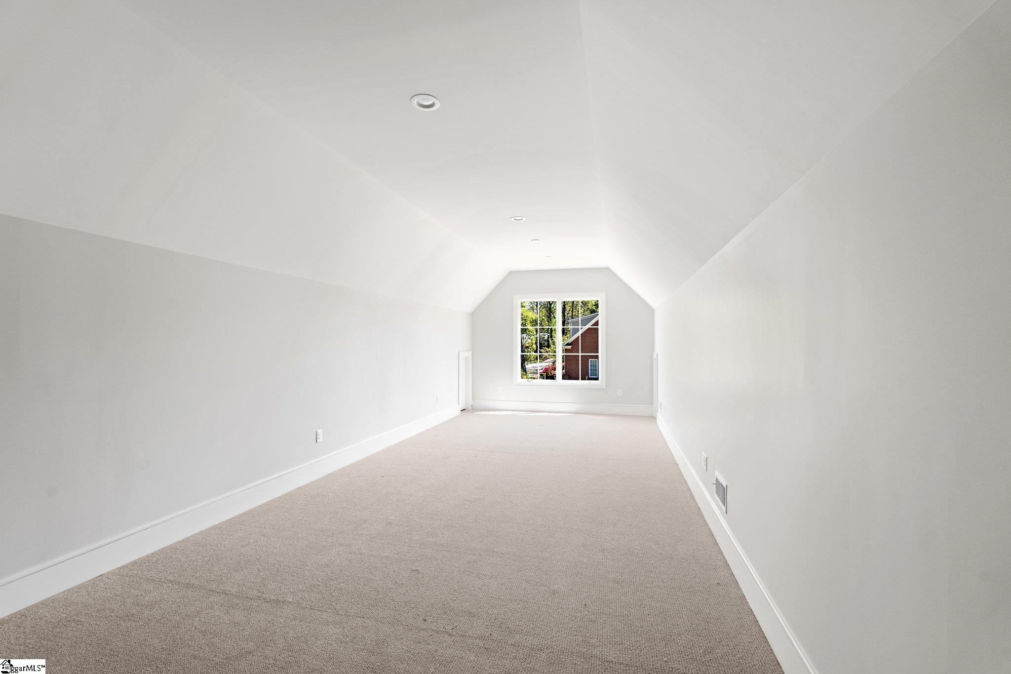 144 E Tallulah Drive