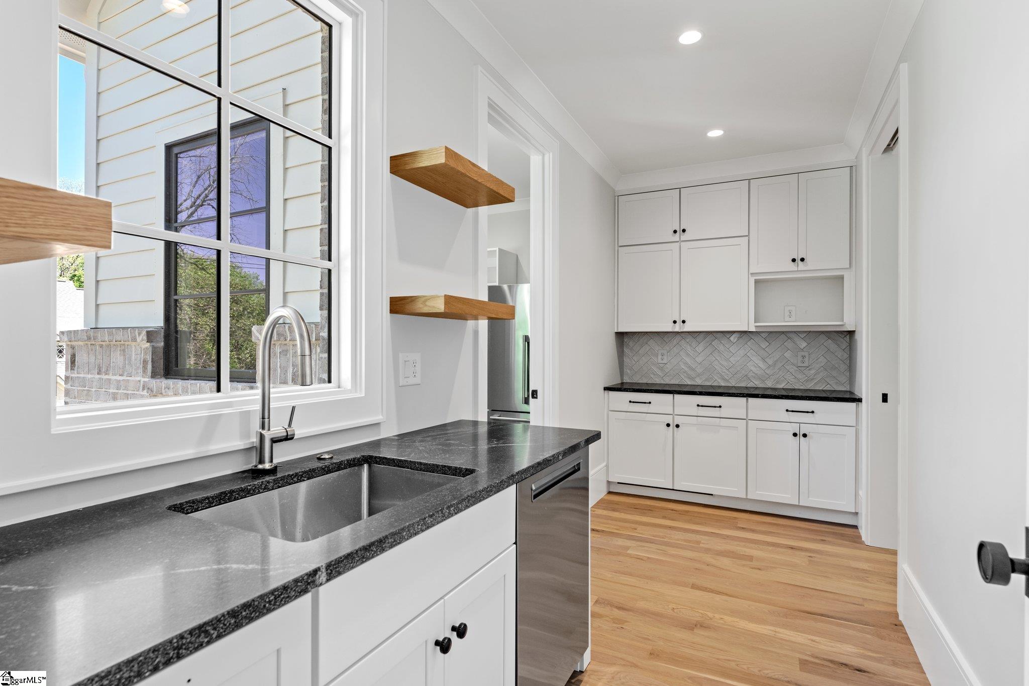 144 E Tallulah Drive