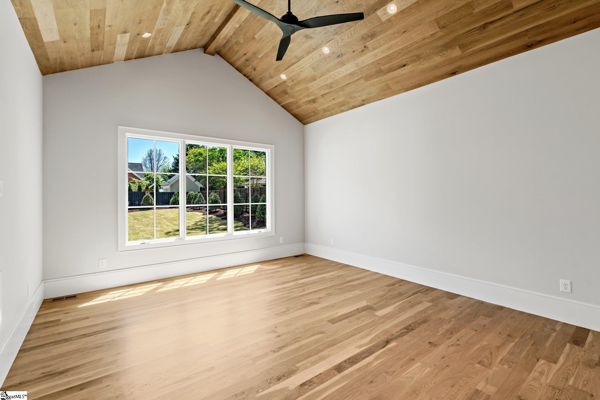 144 E Tallulah Drive