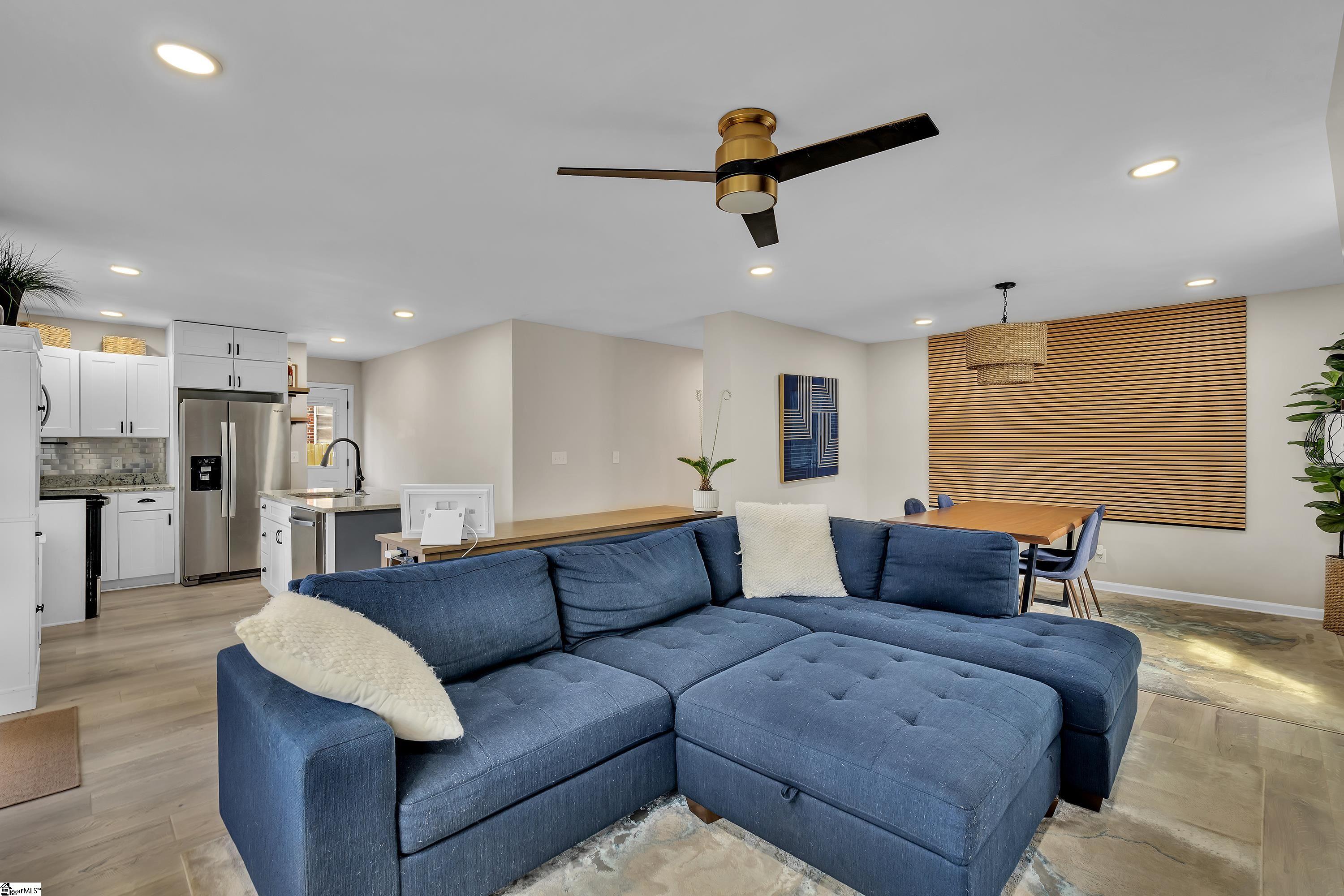 13 Post Oak Road