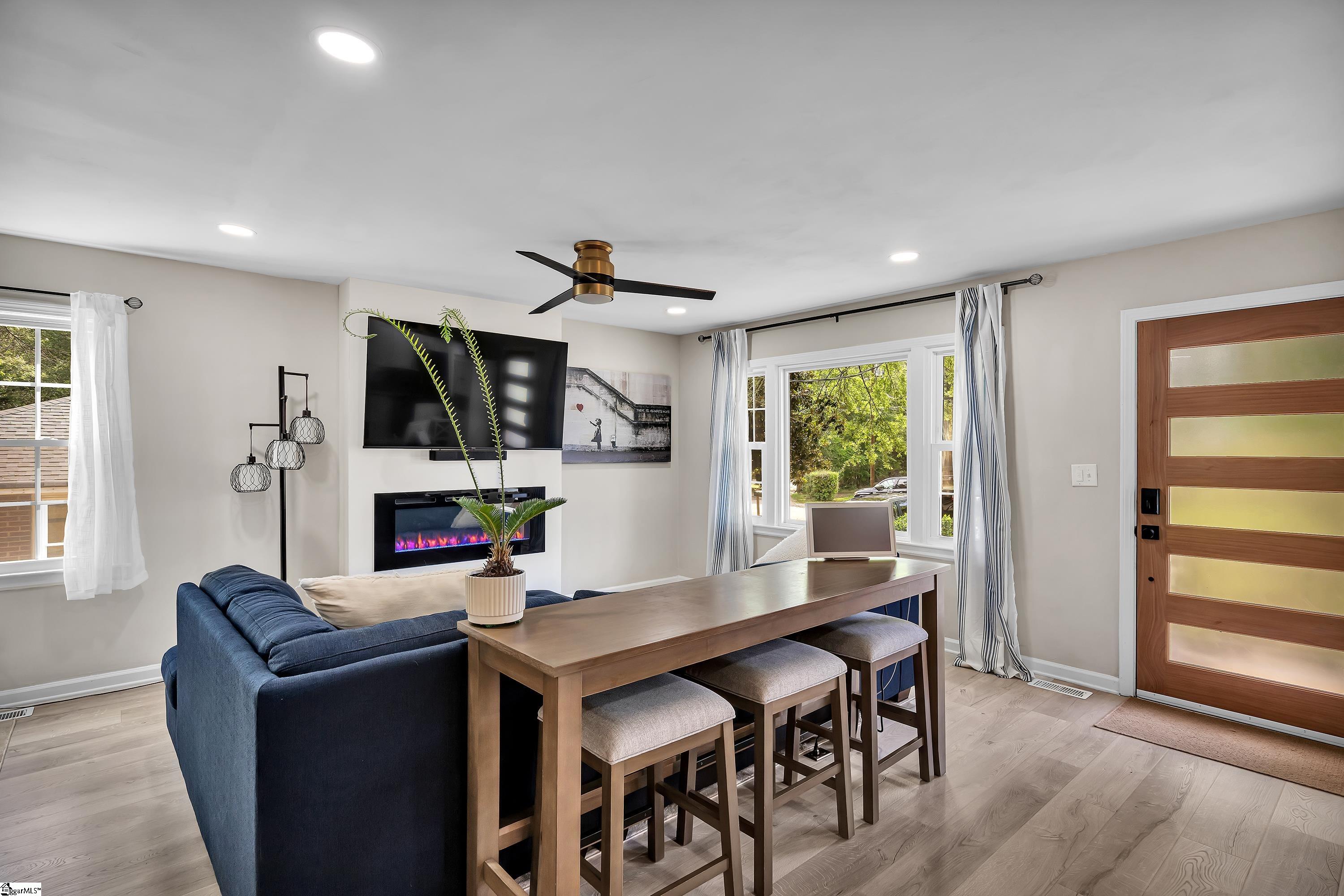 13 Post Oak Road