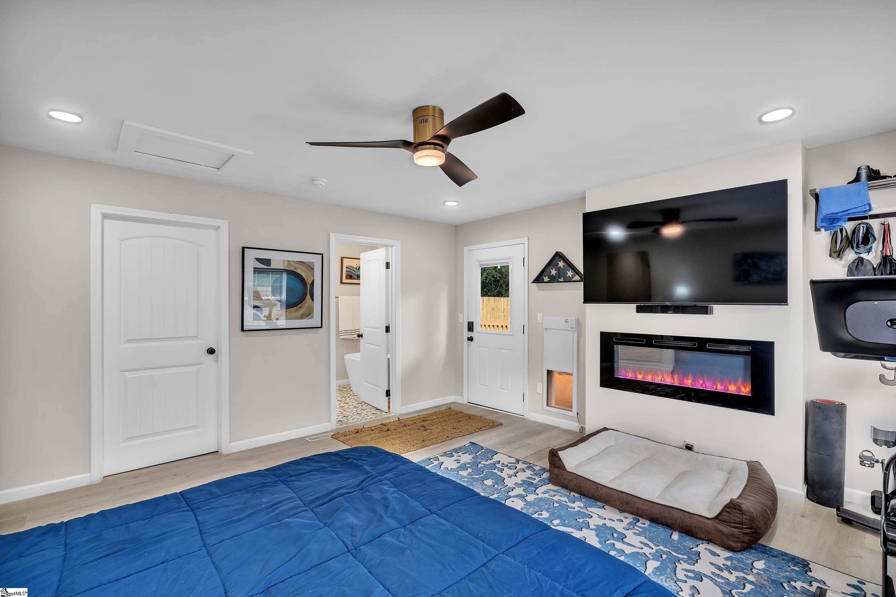 13 Post Oak Road