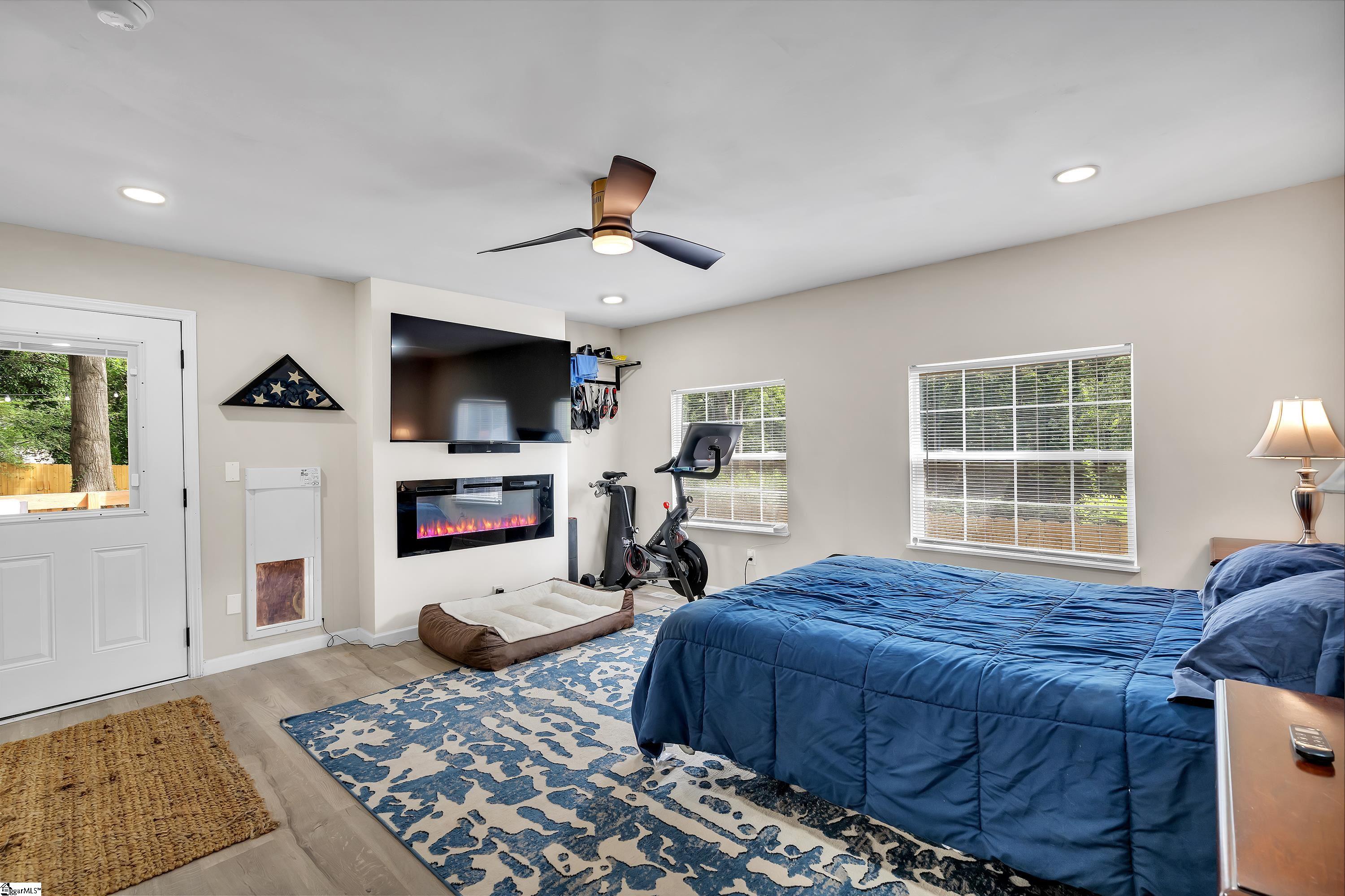 13 Post Oak Road