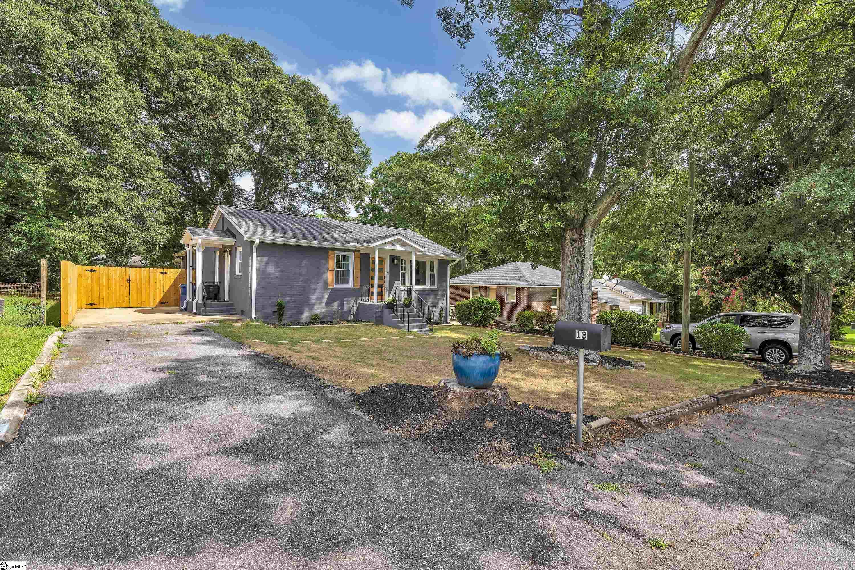 13 Post Oak Road