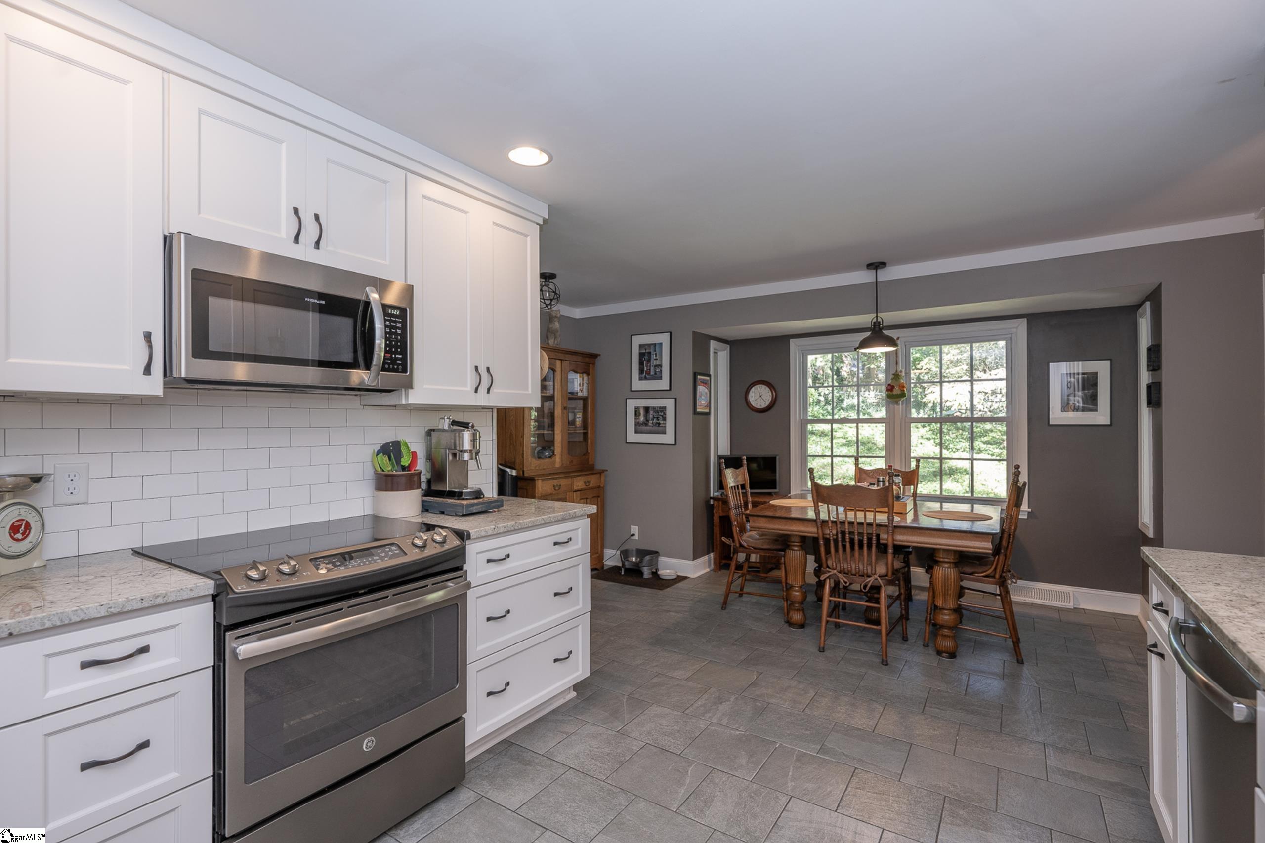 112 Bayberry Road