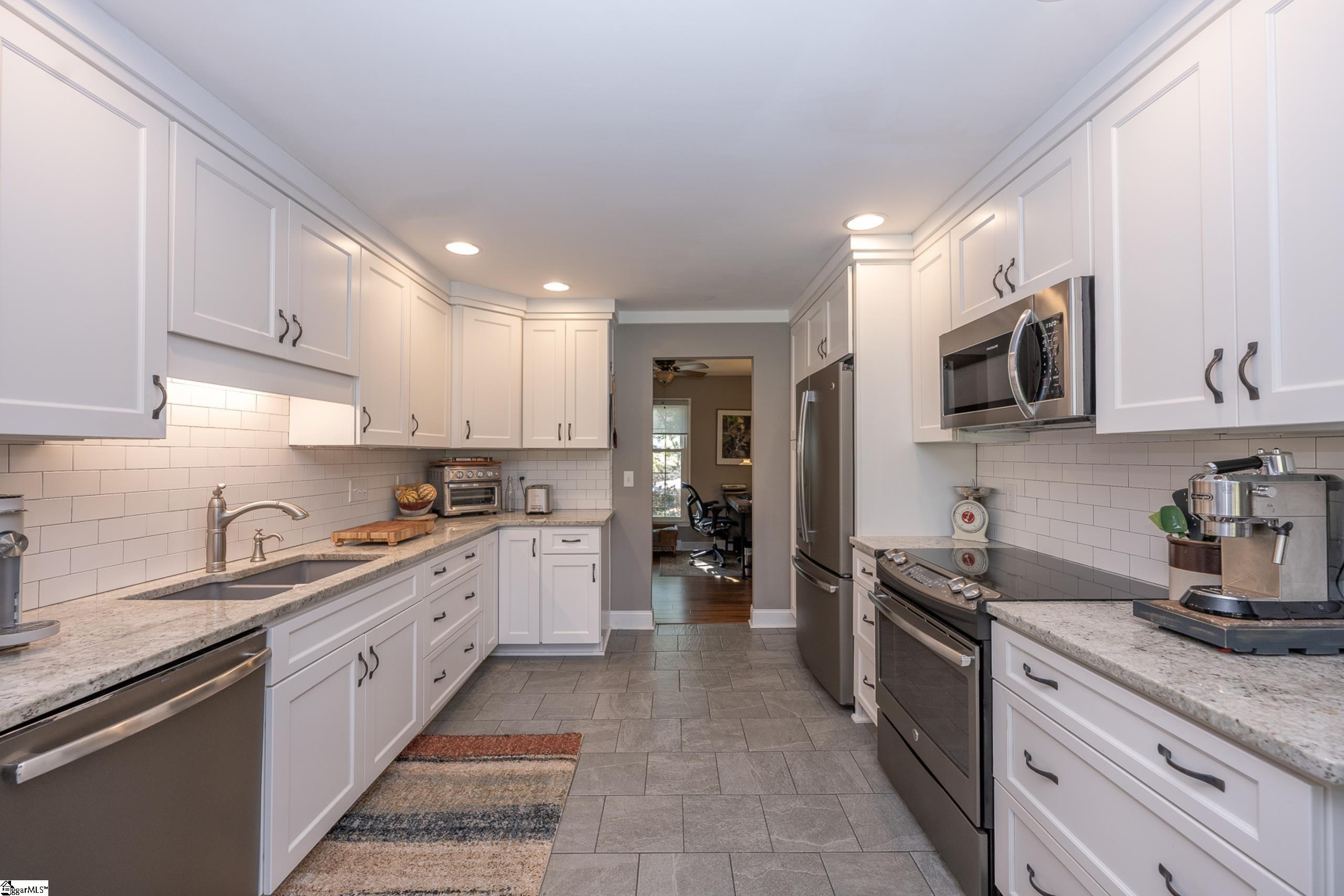 112 Bayberry Road