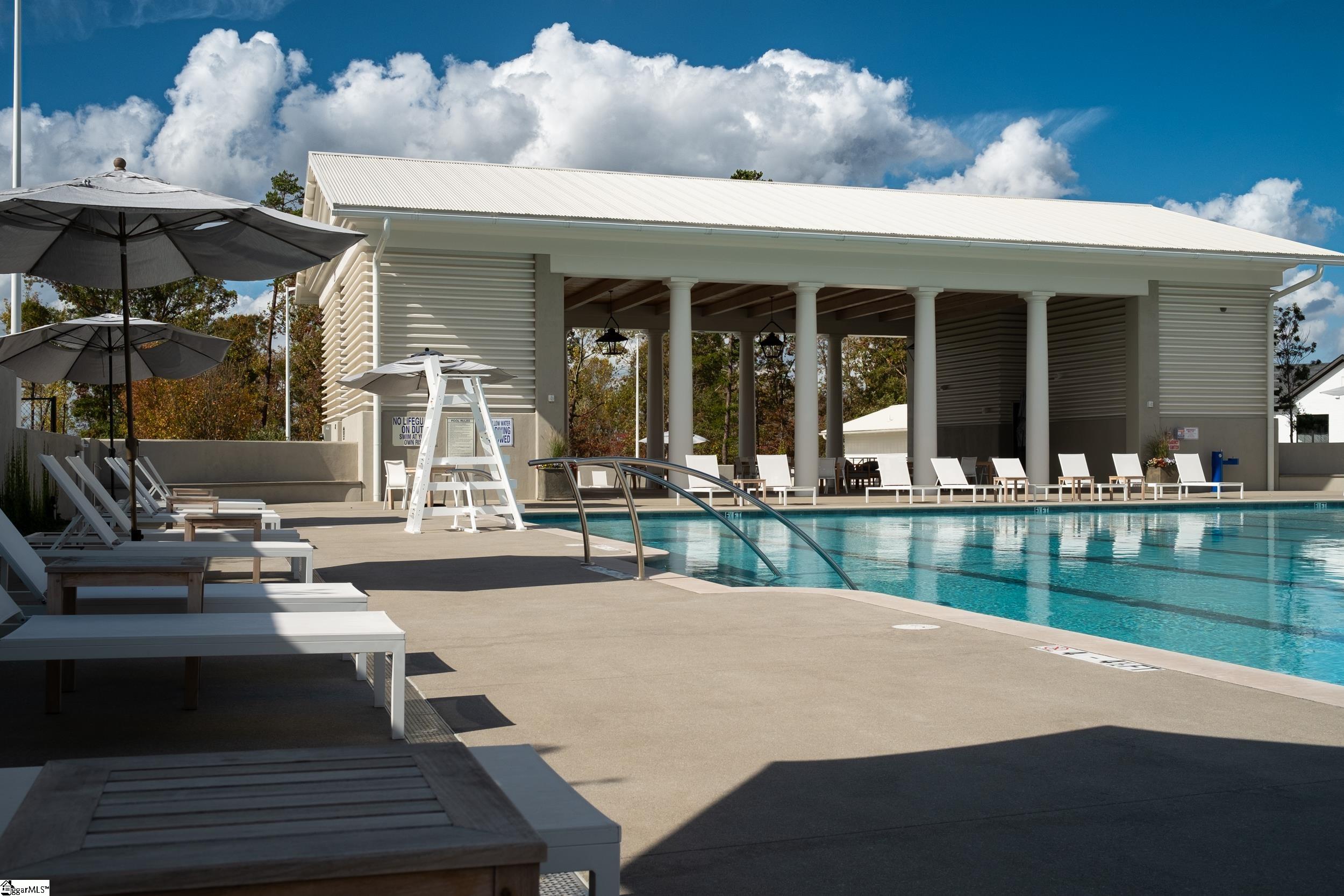 108 Traverse Drive Unit: (Lot 363)