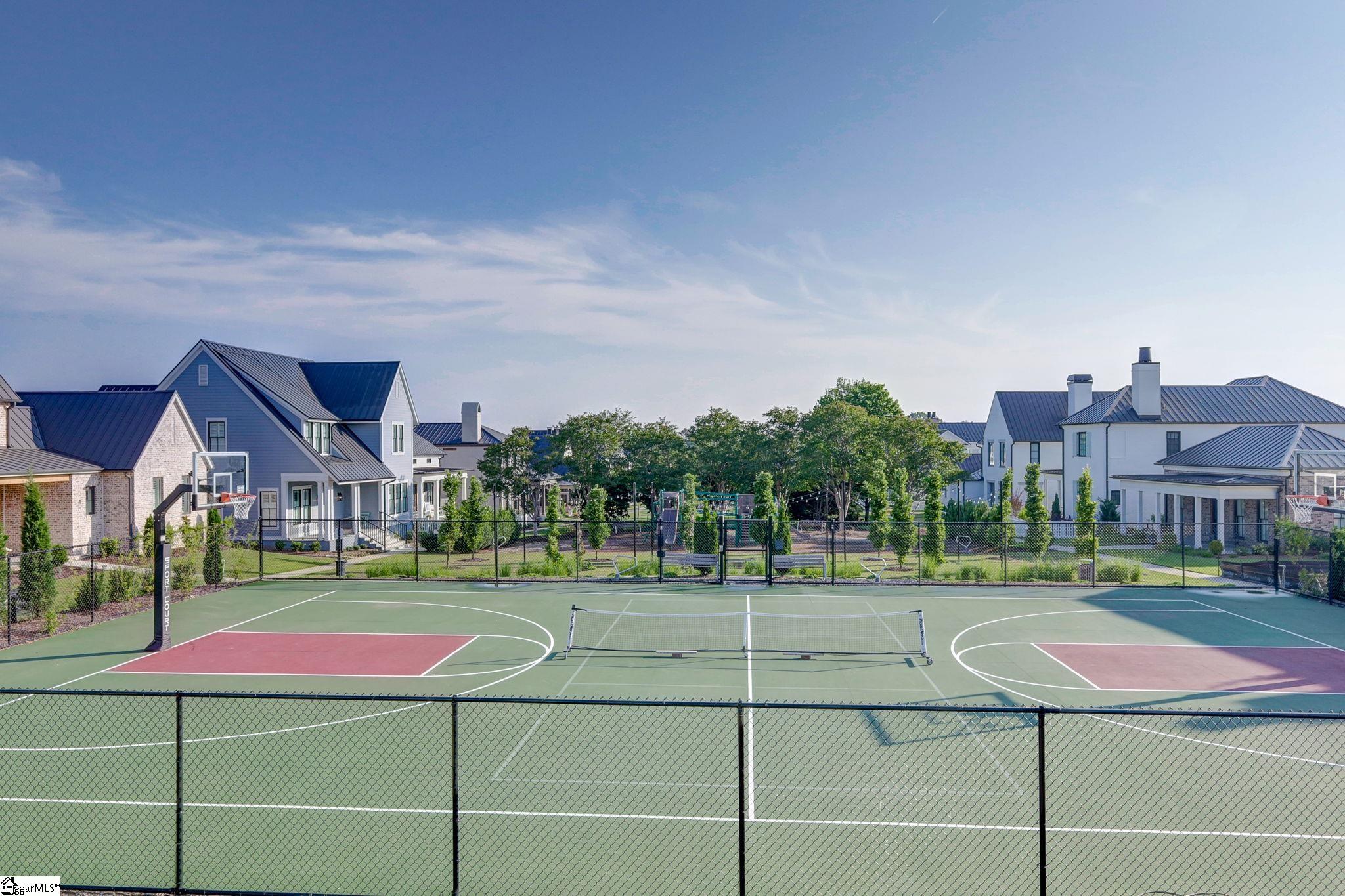 108 Traverse Drive Unit: (Lot 363)