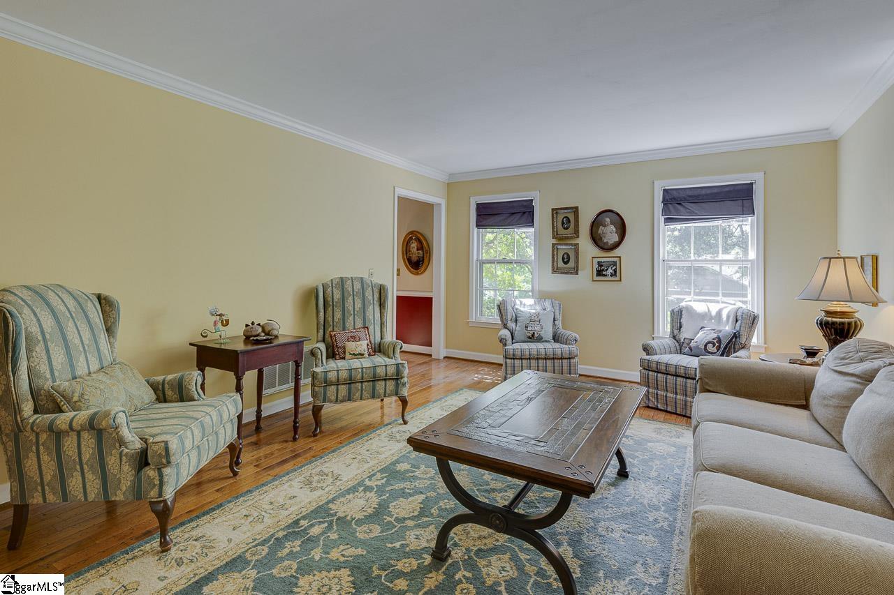 101 N Lady Slipper Lane