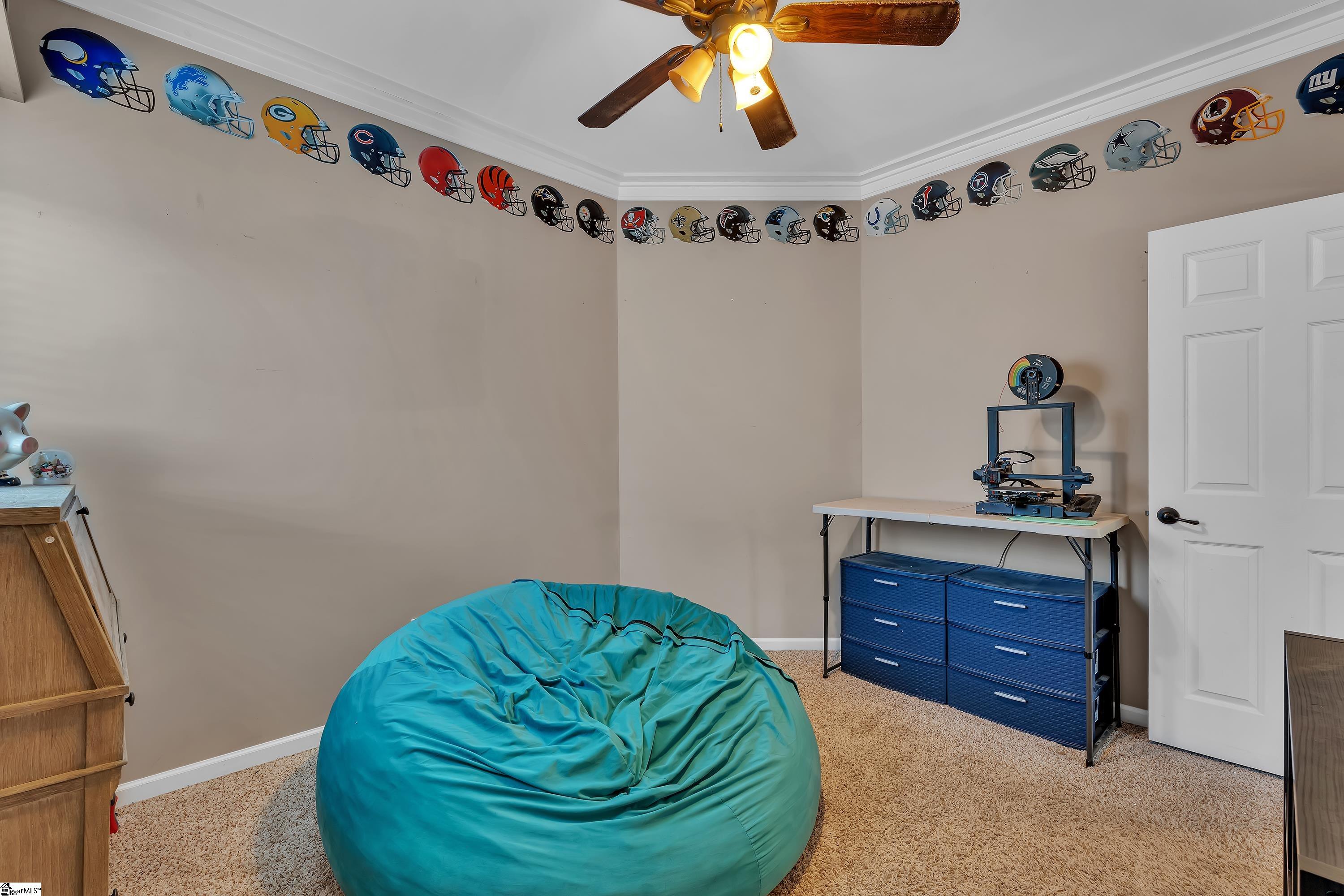 6 Roanoke Way