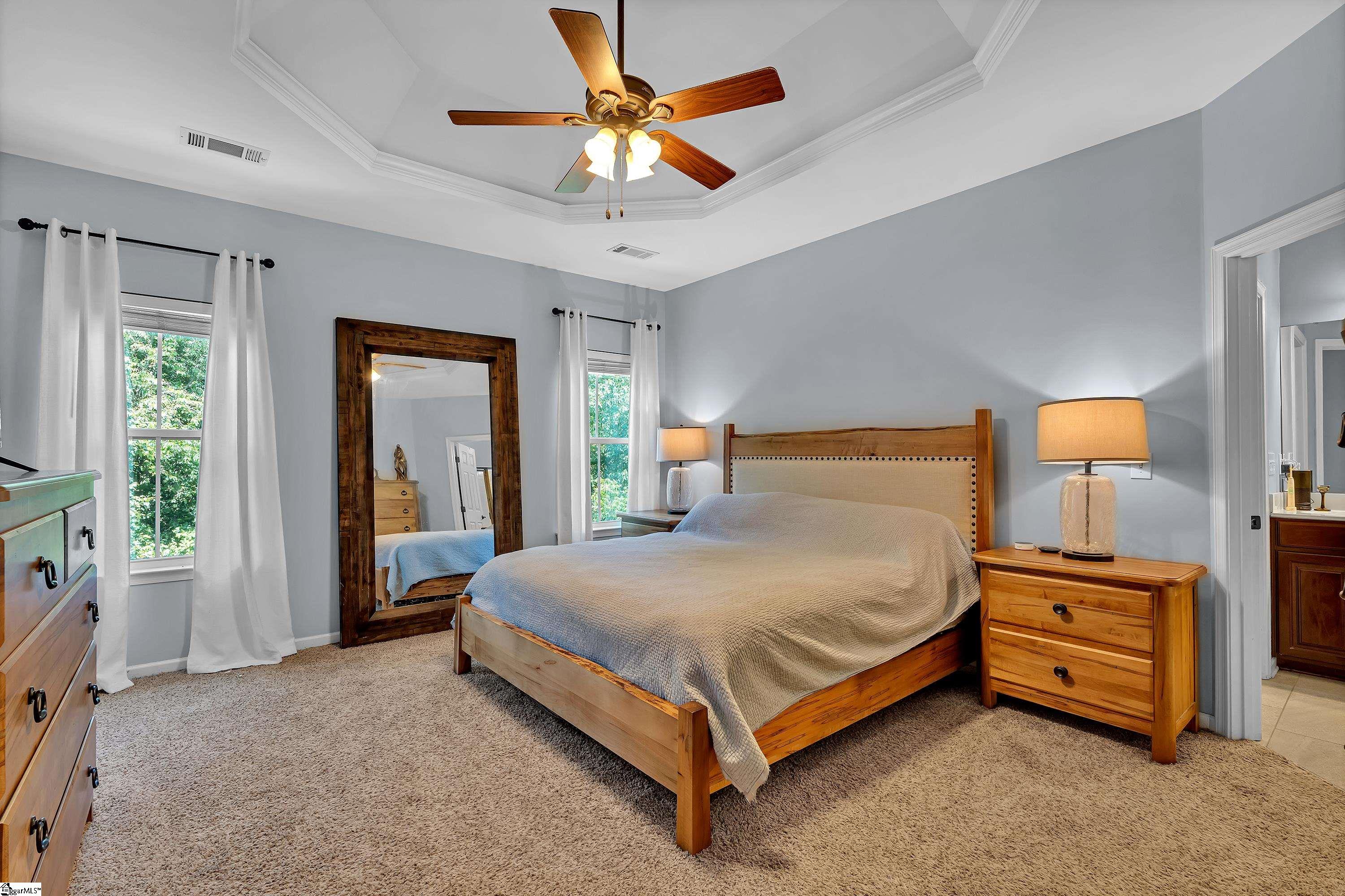 6 Roanoke Way