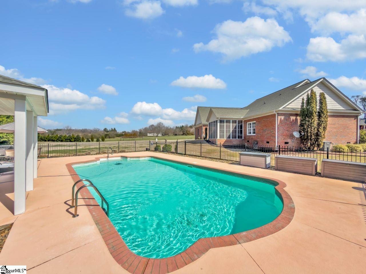 9 Adara Court