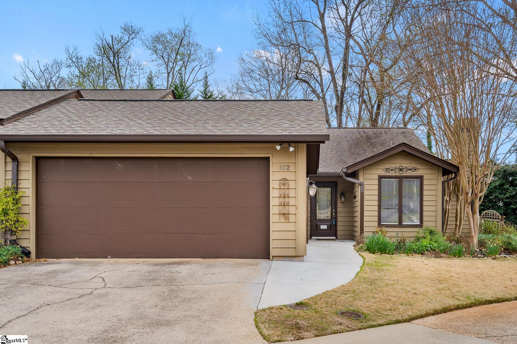 332 Skylark Circle