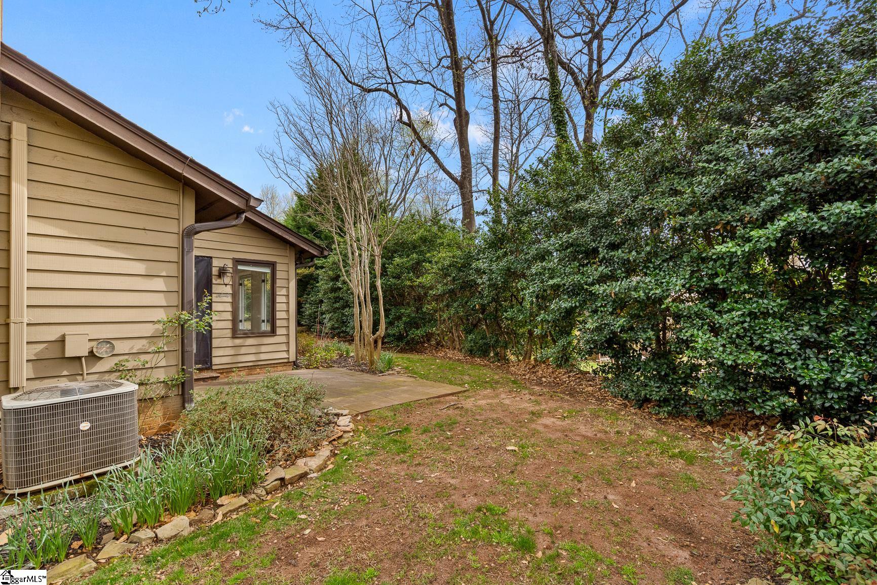 332 Skylark Circle