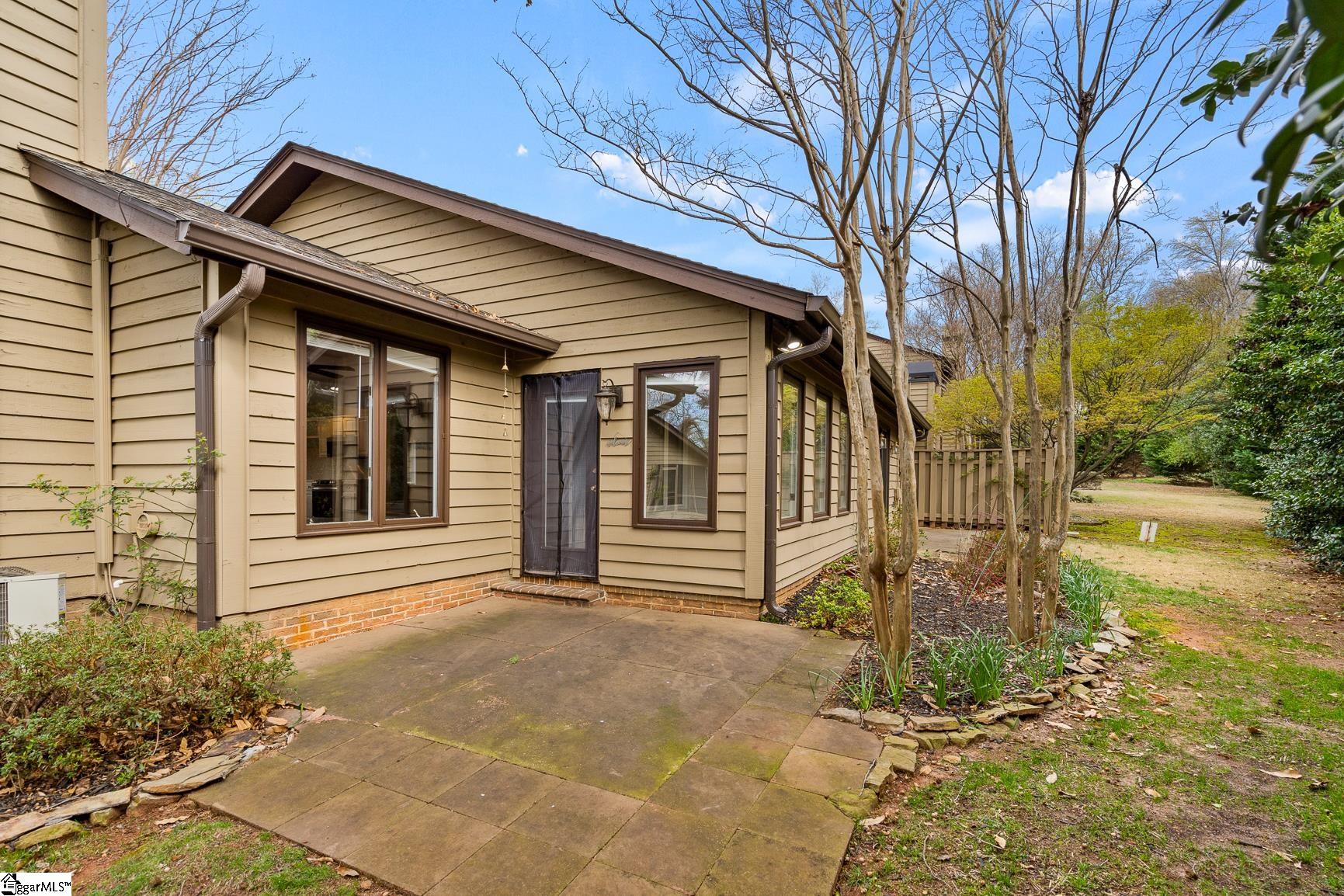 332 Skylark Circle