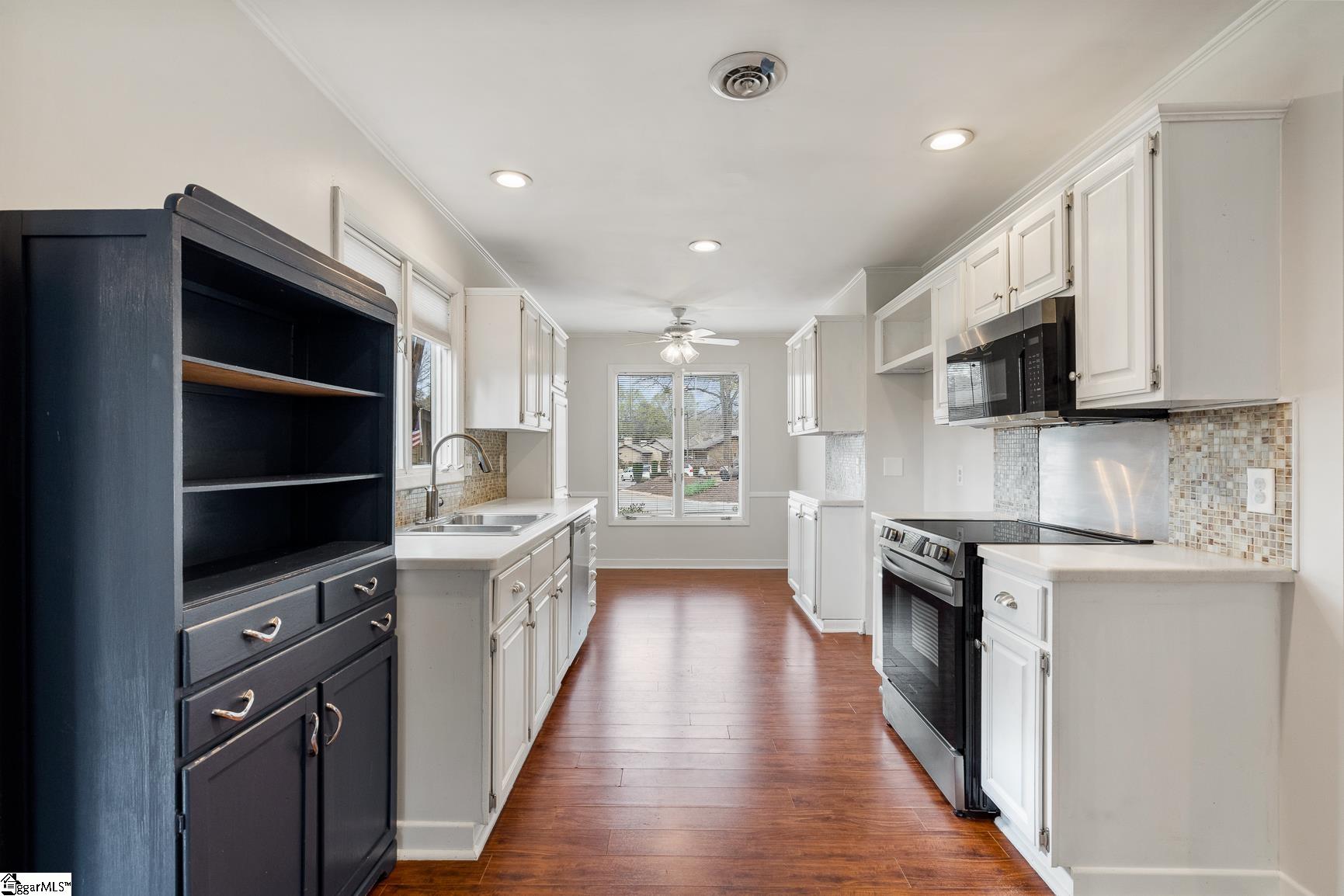 332 Skylark Circle
