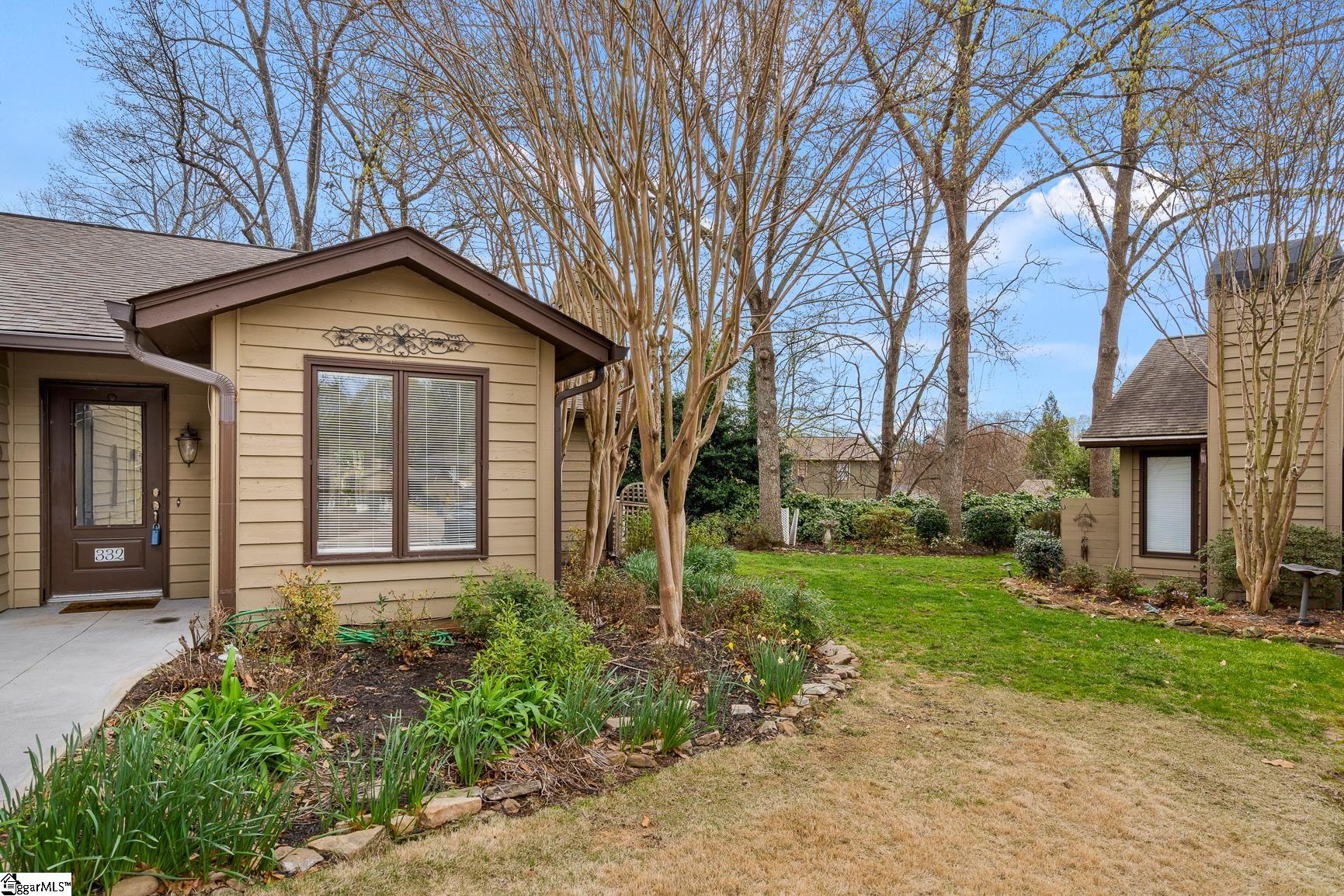 332 Skylark Circle
