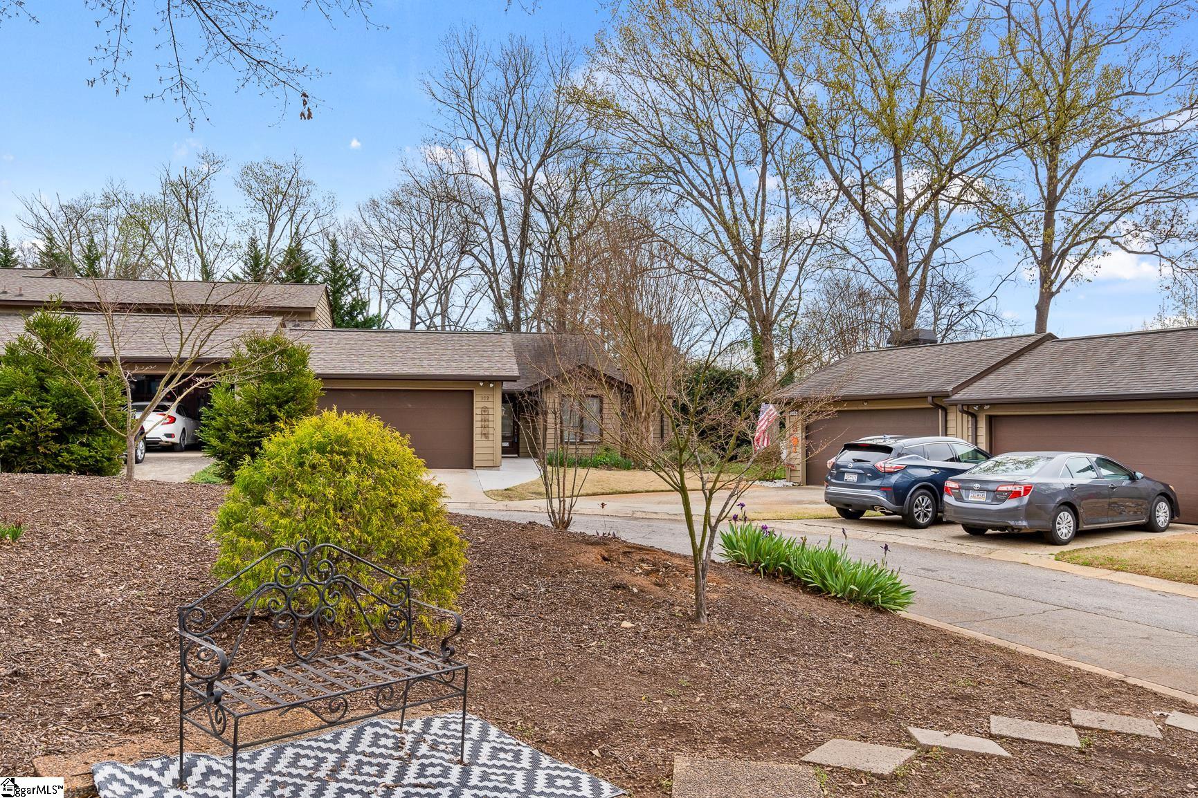 332 Skylark Circle