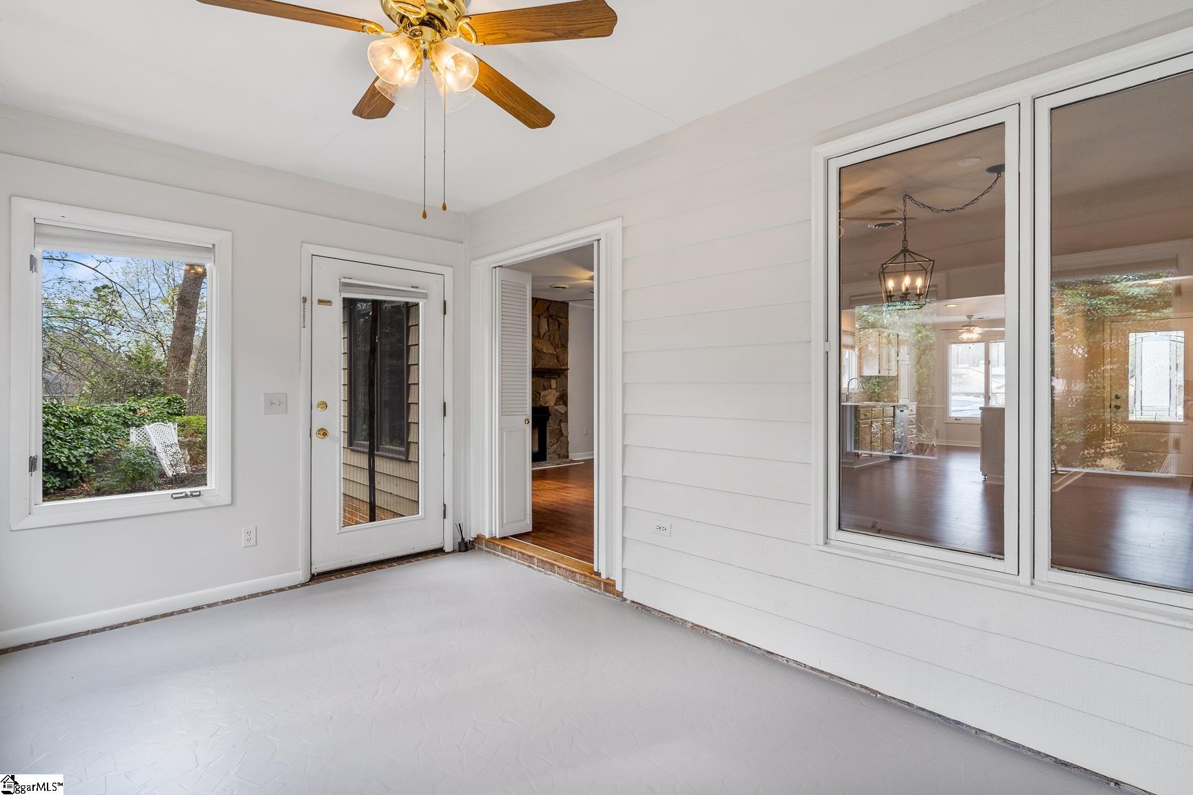 332 Skylark Circle