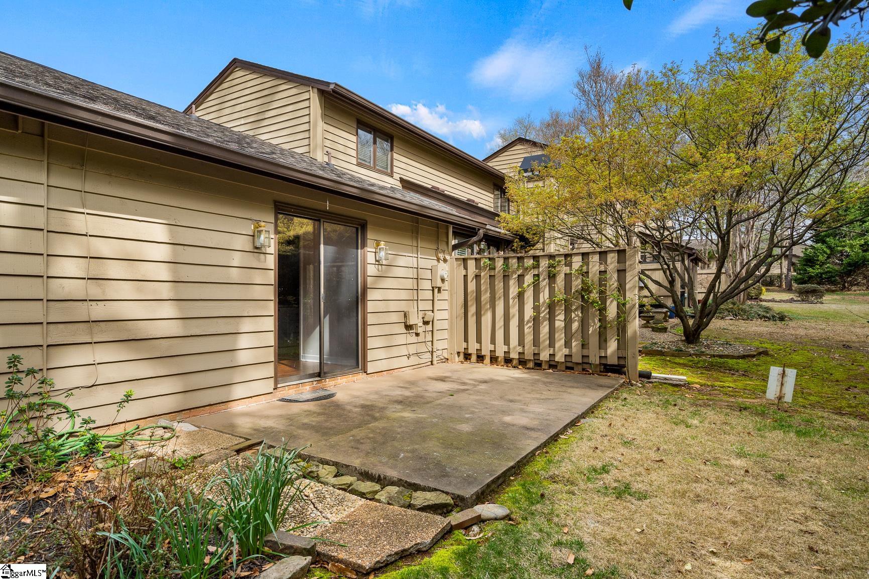 332 Skylark Circle