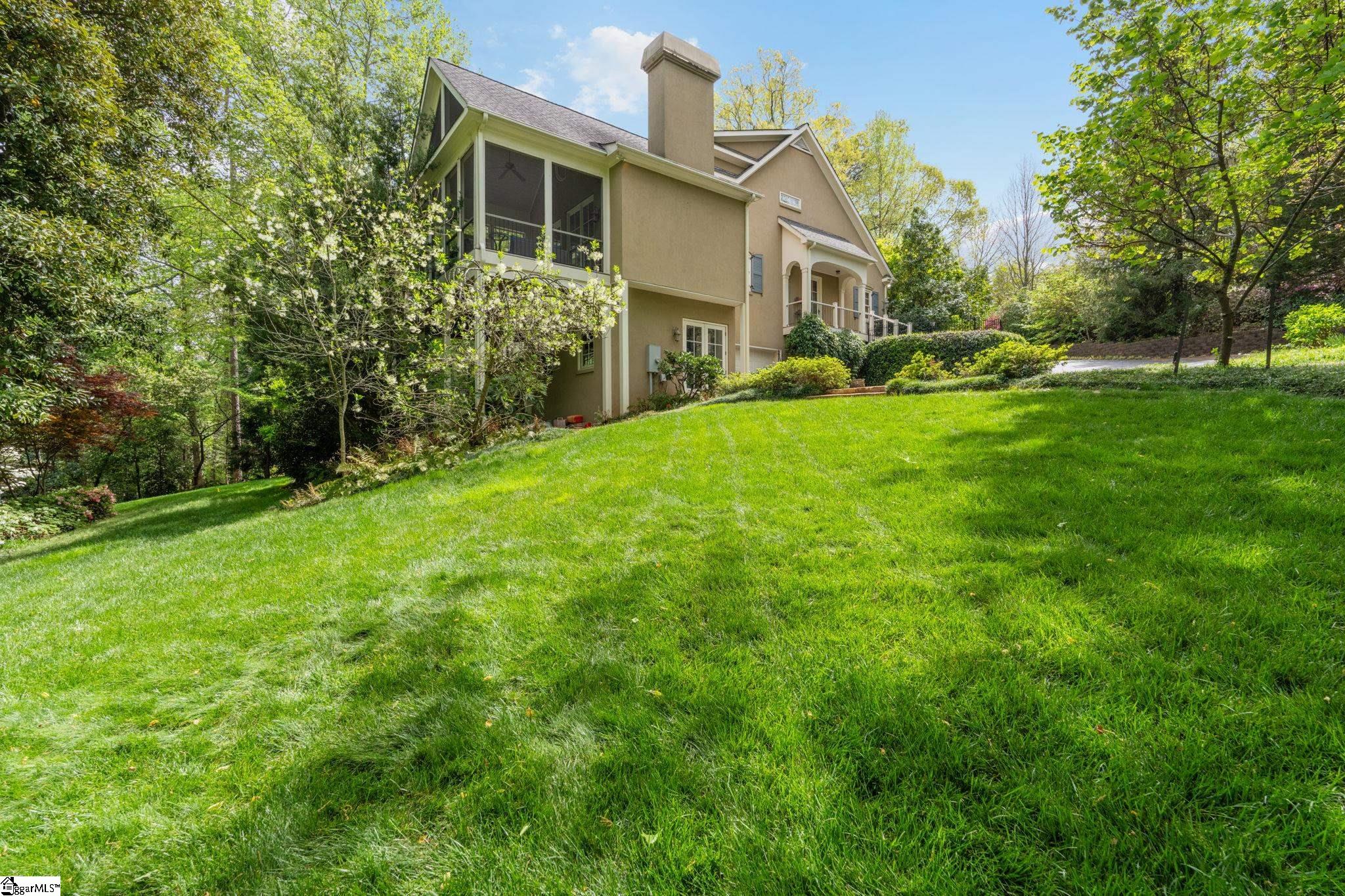 13 Country Club Drive