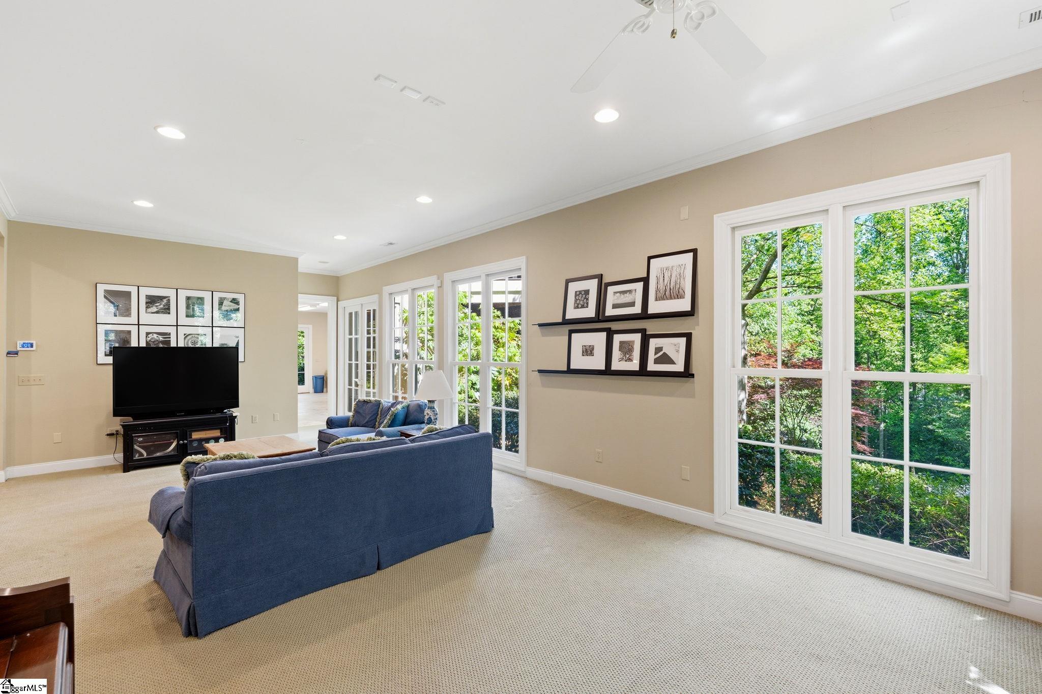 13 Country Club Drive