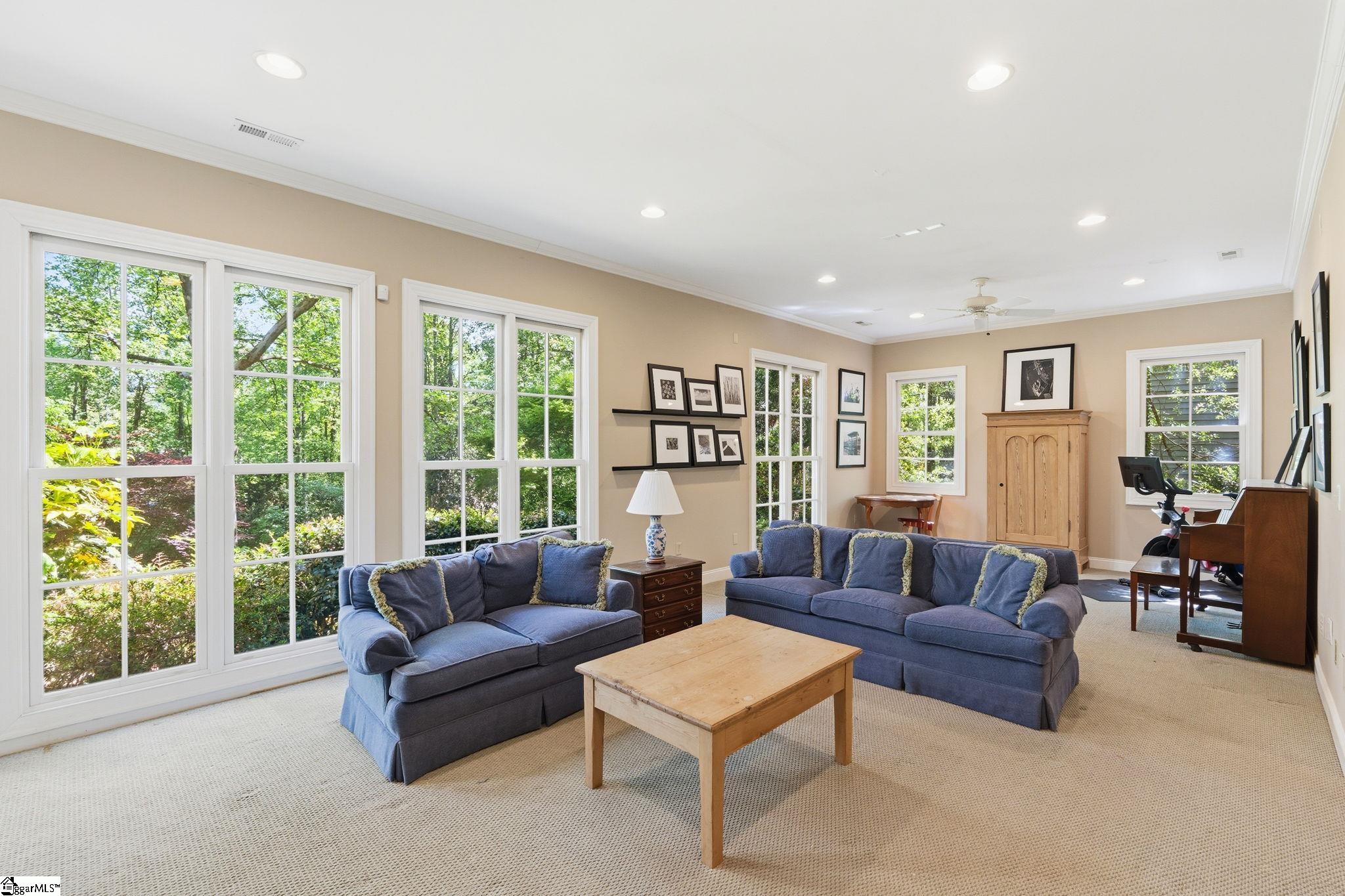 13 Country Club Drive