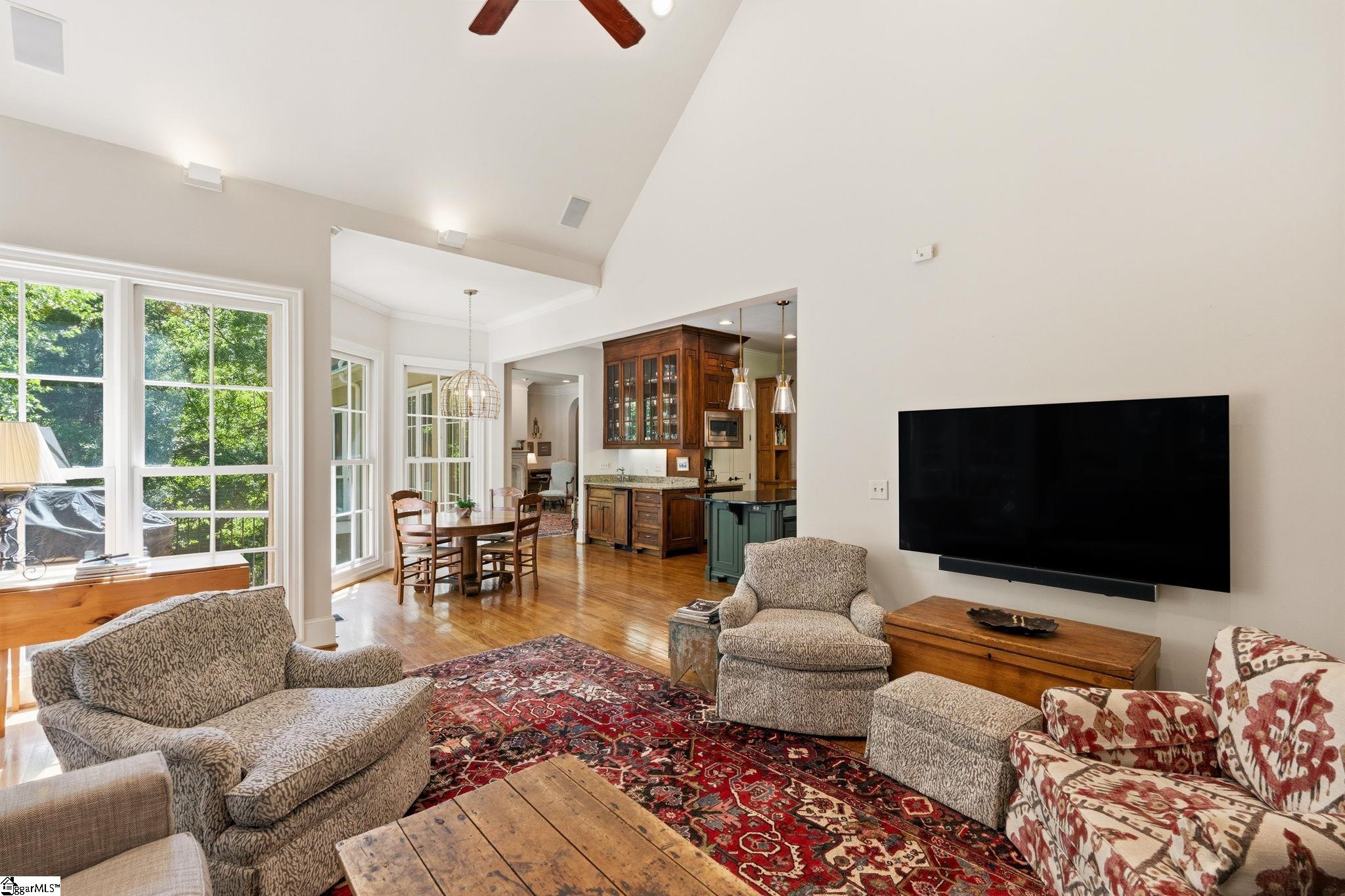 13 Country Club Drive