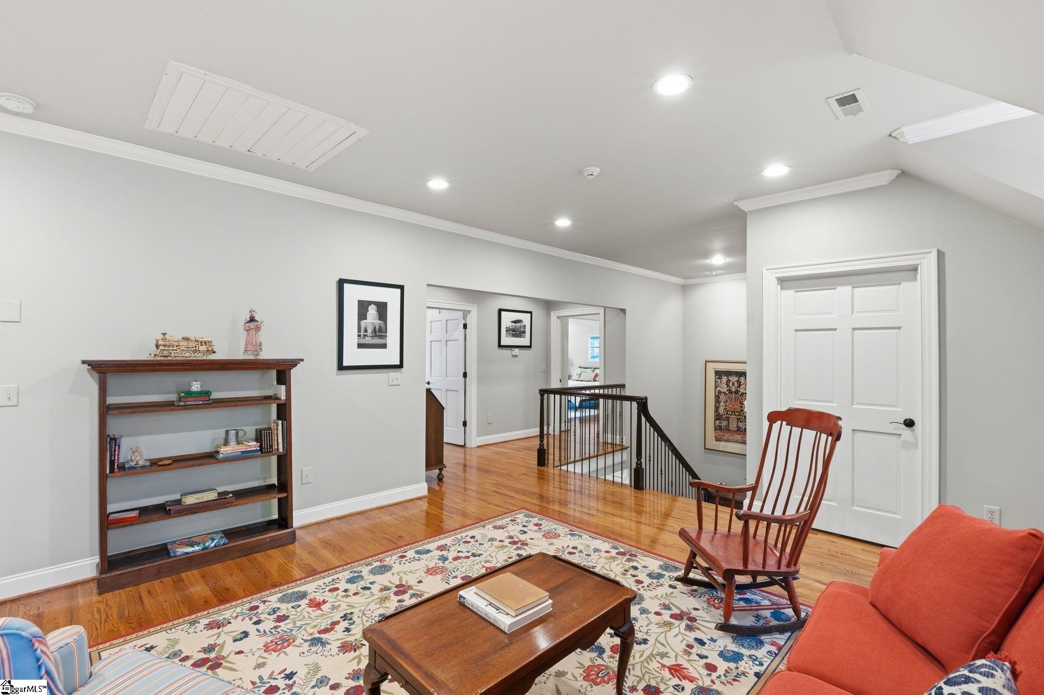 13 Country Club Drive