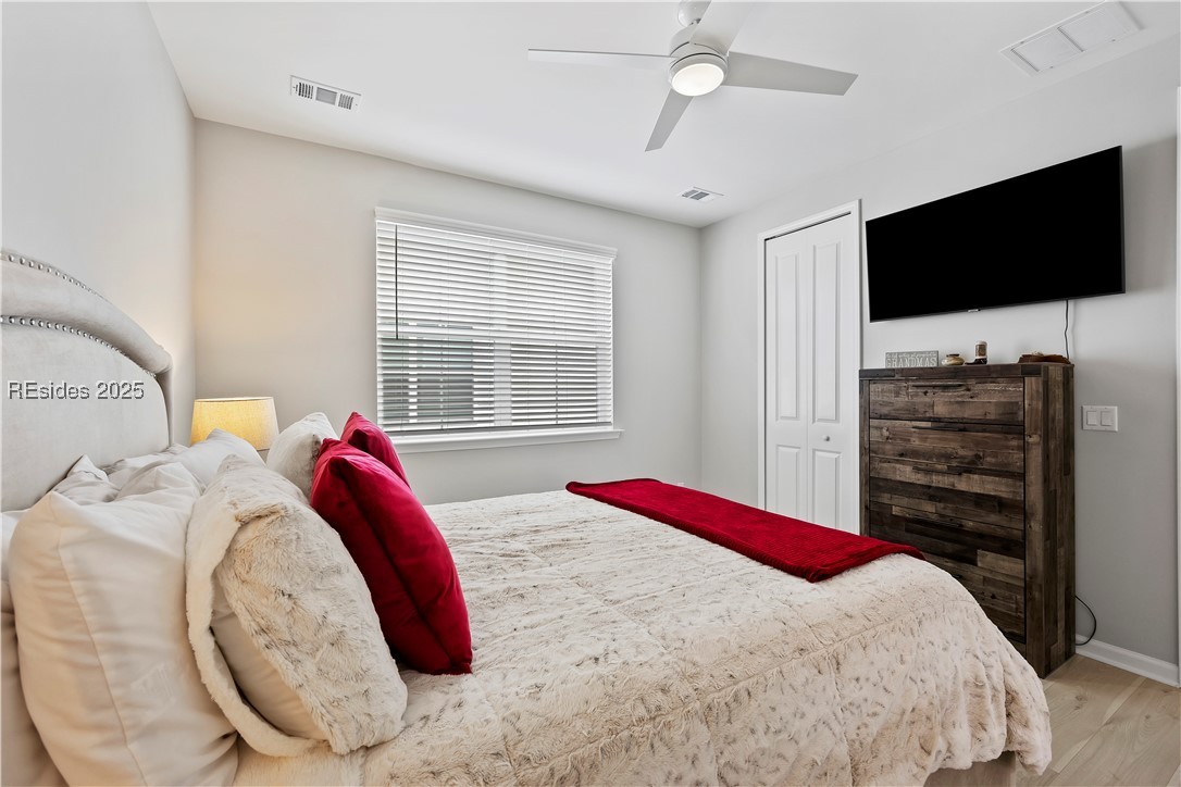 1418 Shoreside Dr Unit: 102