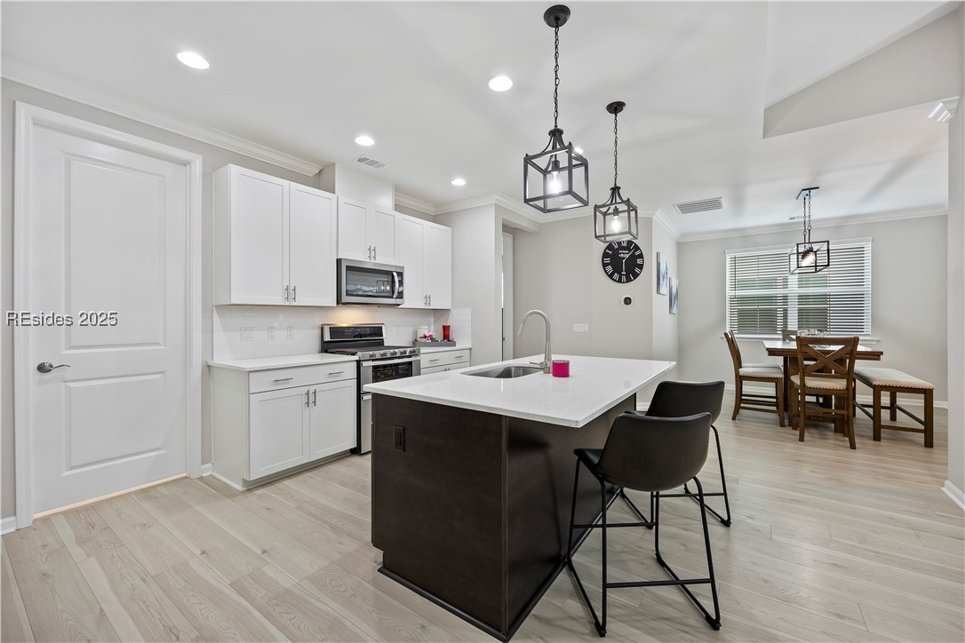 1418 Shoreside Dr Unit: 102