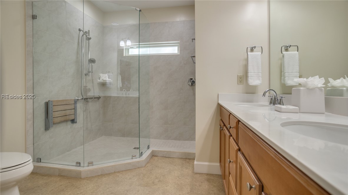 14 Wimbledon Court Unit: 203-3