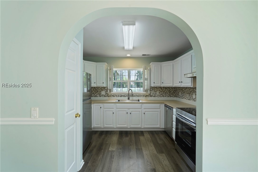 842 Rocking Horse Lane