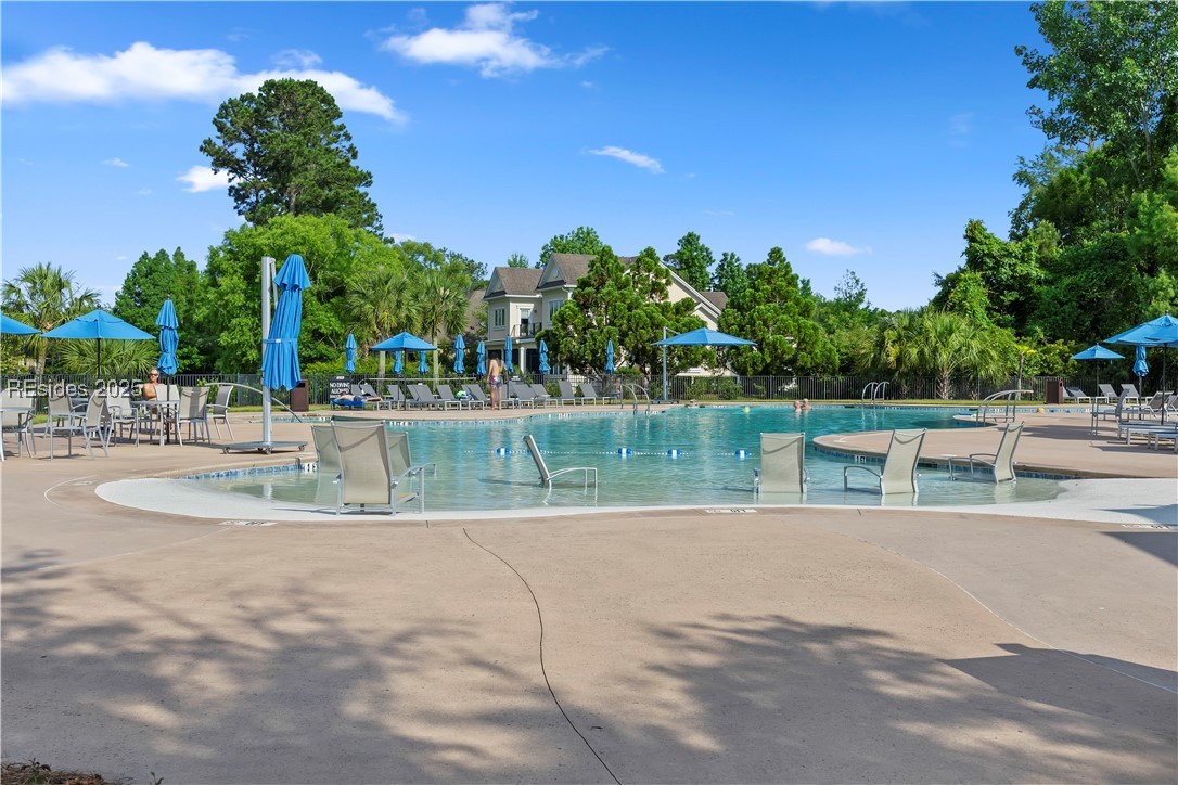 167 Farnsleigh Avenue