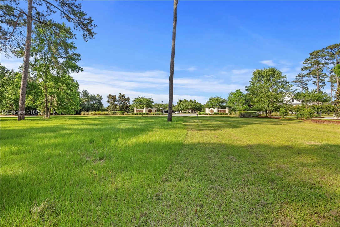 167 Farnsleigh Avenue