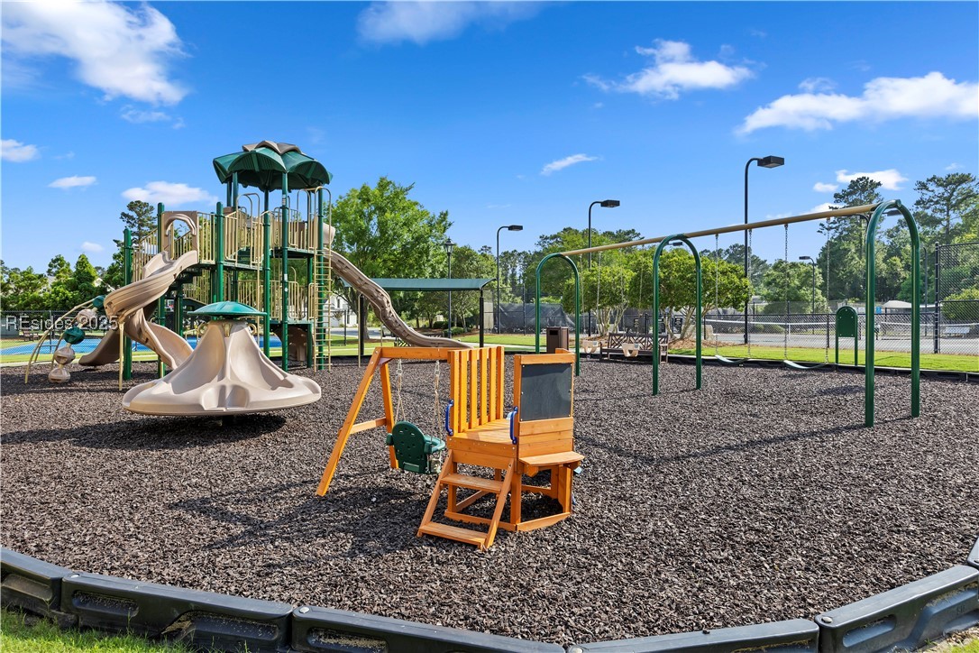 167 Farnsleigh Avenue