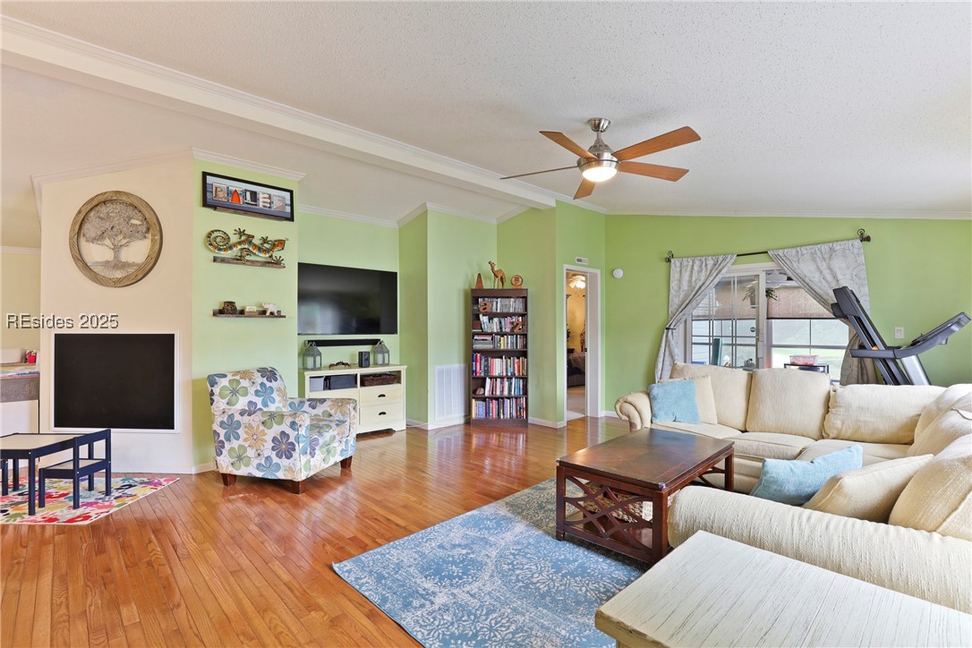 13 Sawmill Forest Drive