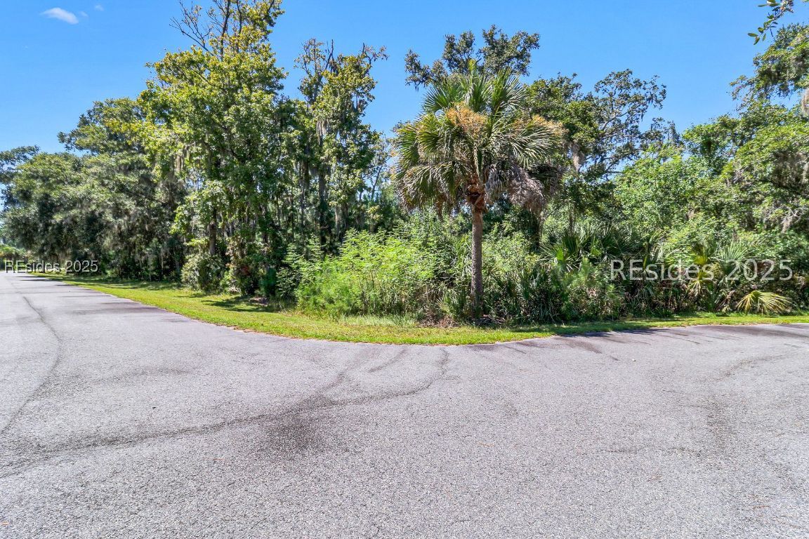 10 Beauregard Boulevard