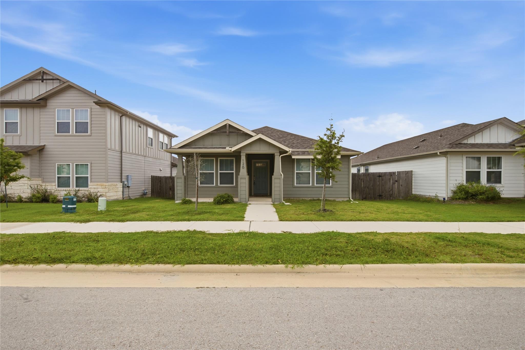 126 Fairmeadow Downs DR