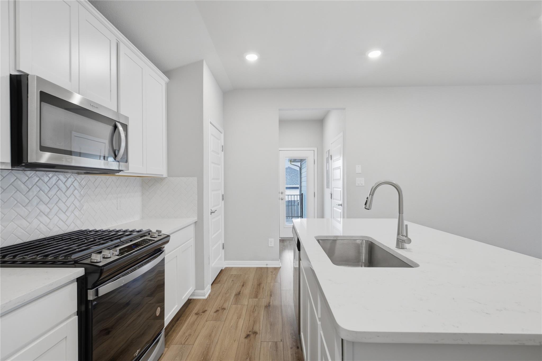 126 Fairmeadow Downs DR