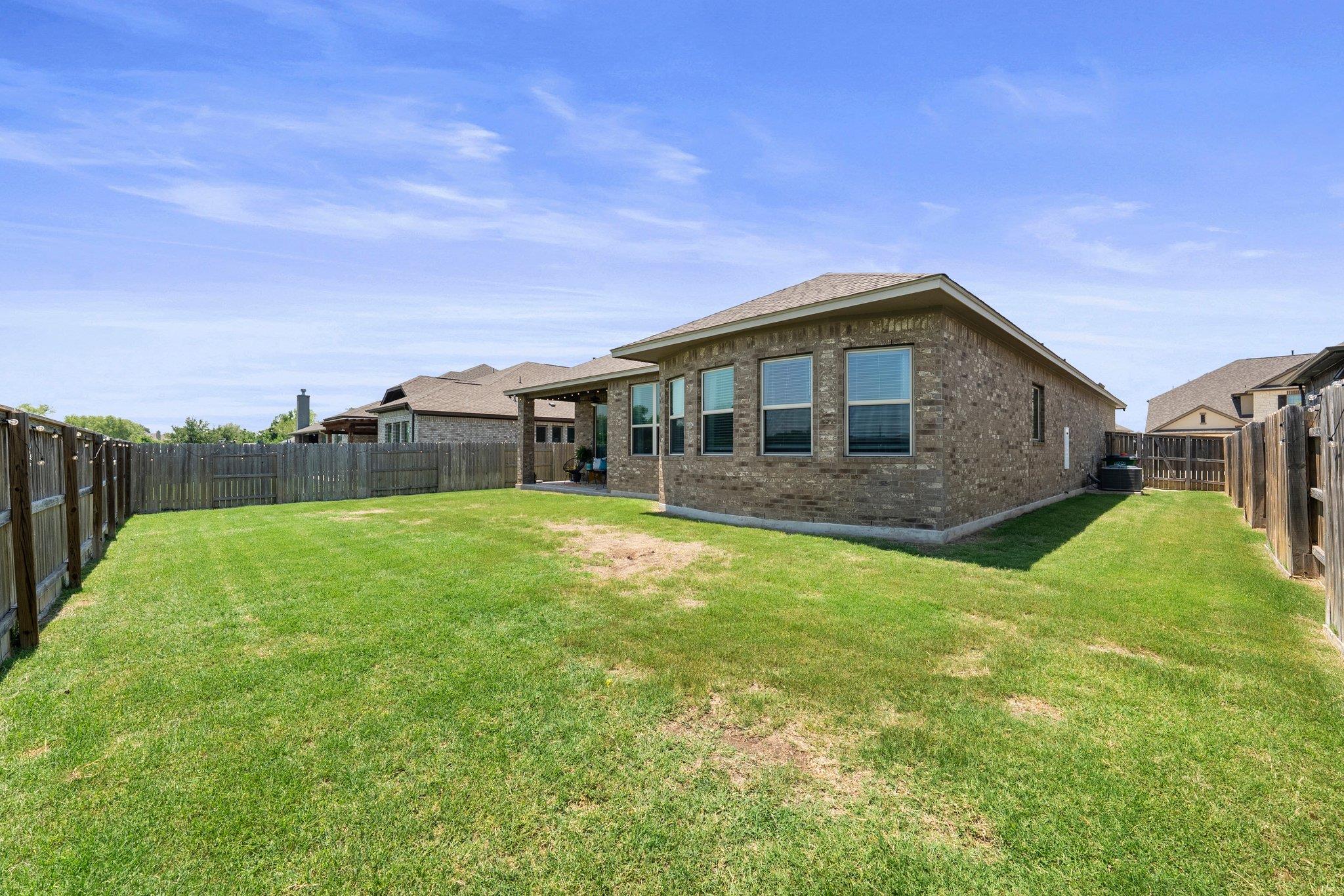 3328 Balboa WAY