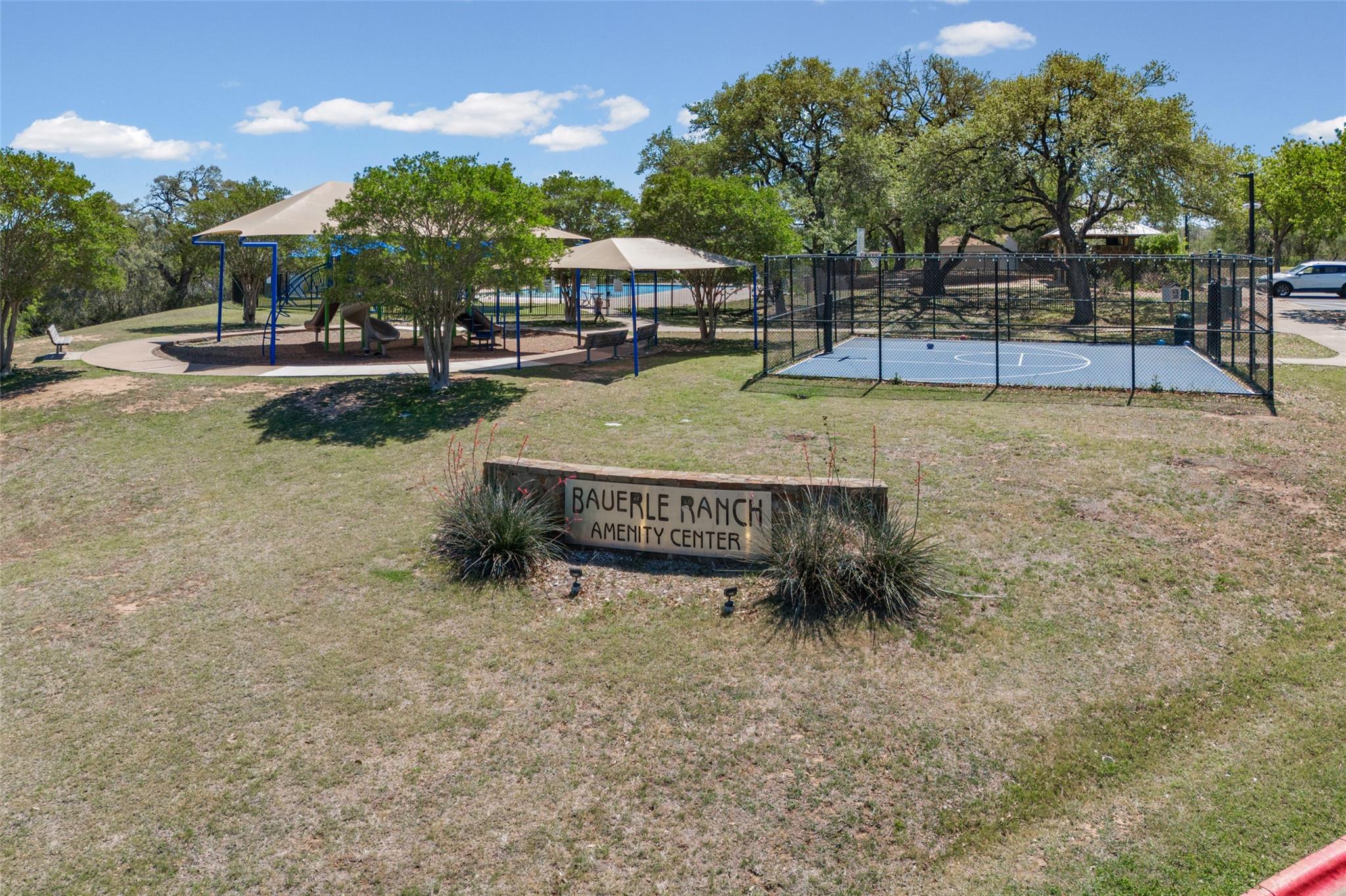 2612 Lynnbrook DR