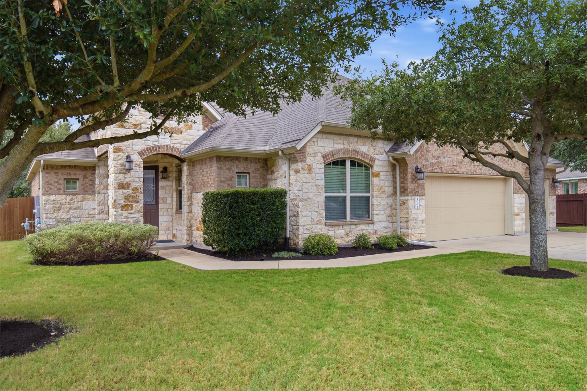 406 Summer Vista CV
