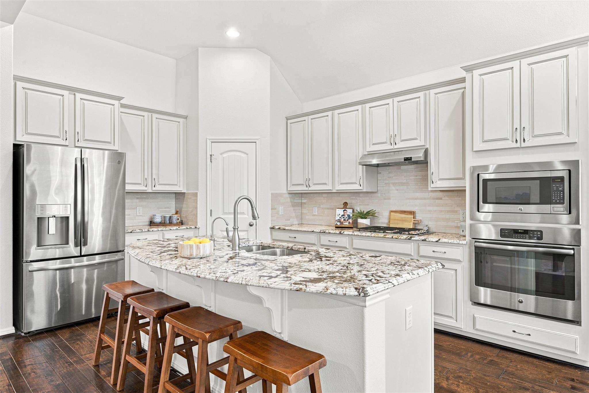 406 Summer Vista CV