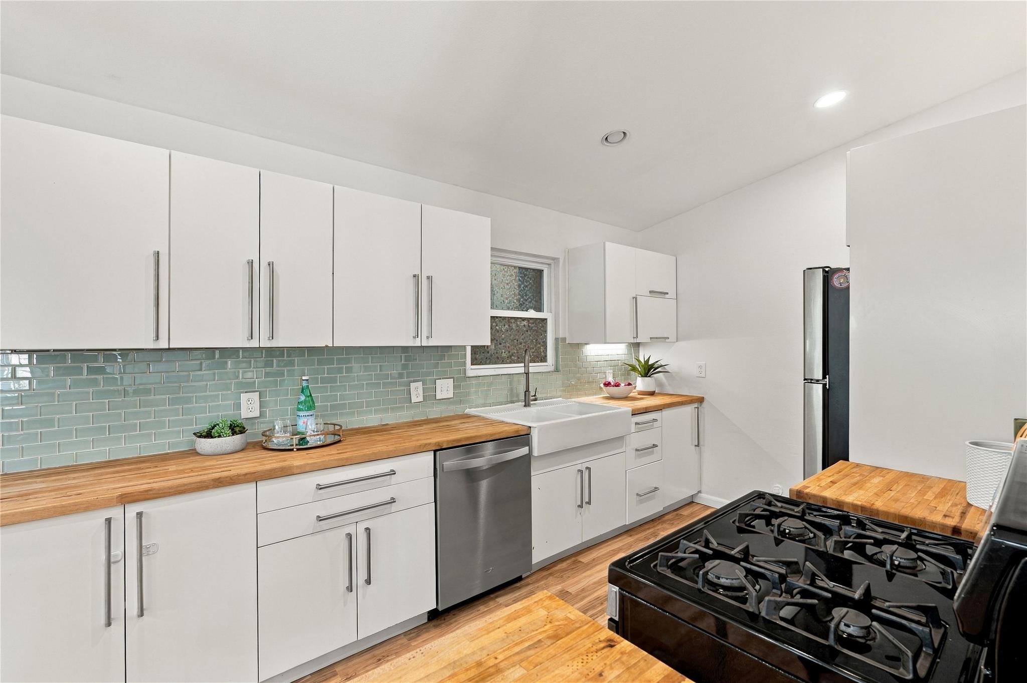 2107 Benwick CIR