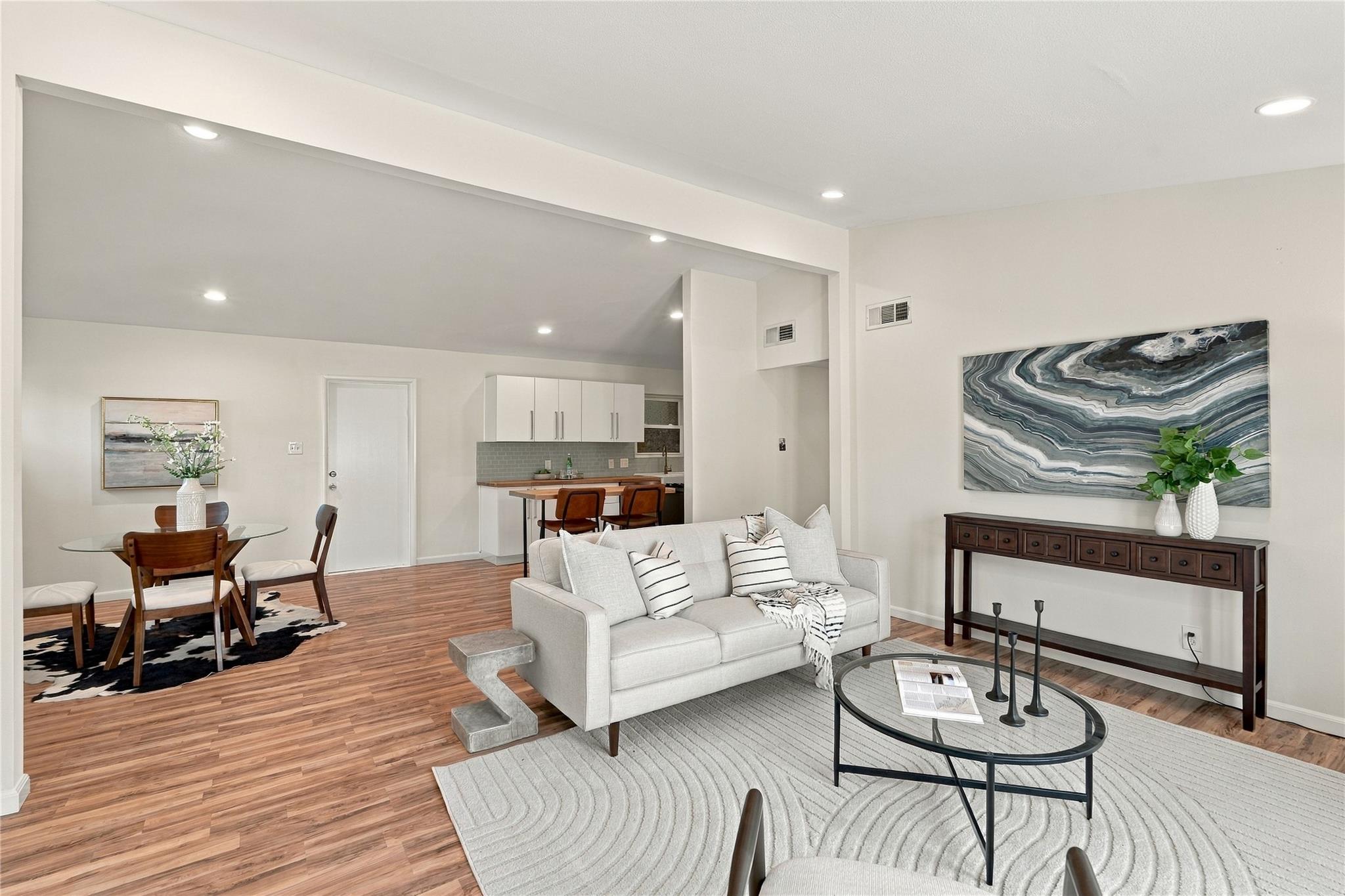 2107 Benwick CIR