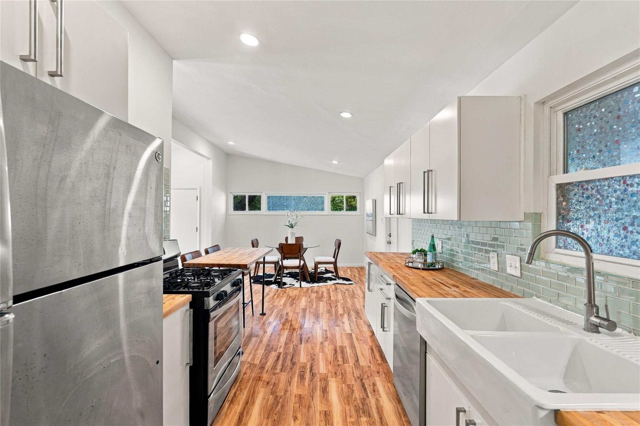 2107 Benwick CIR