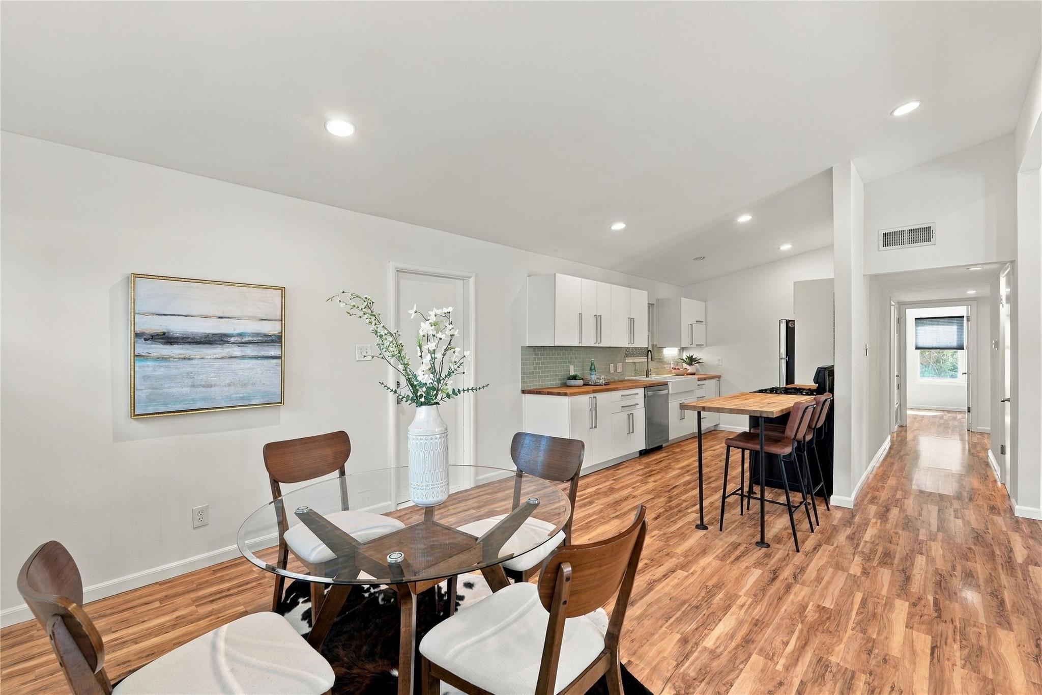 2107 Benwick CIR